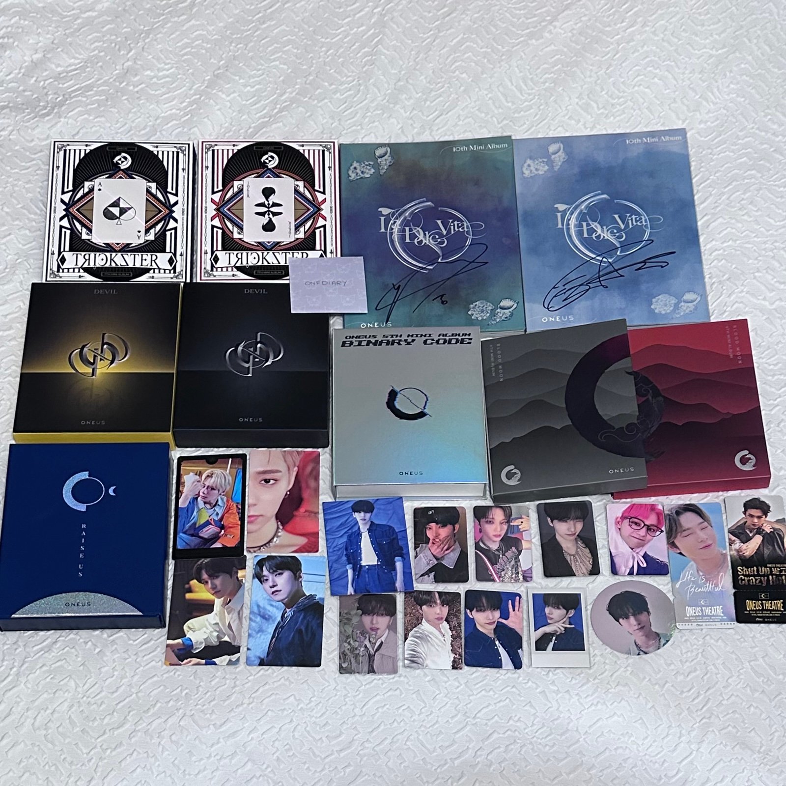 oneus album + photocard + signed album lot