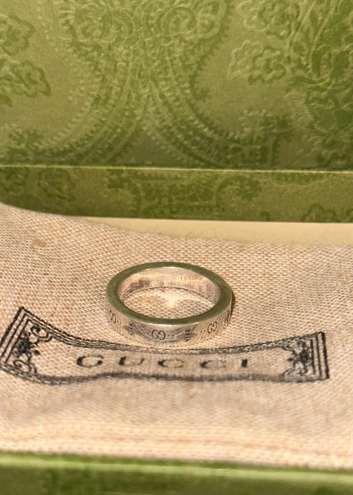 GG AND BEE ENGRAVED THIN RING | Gucci Ring .925 Silver