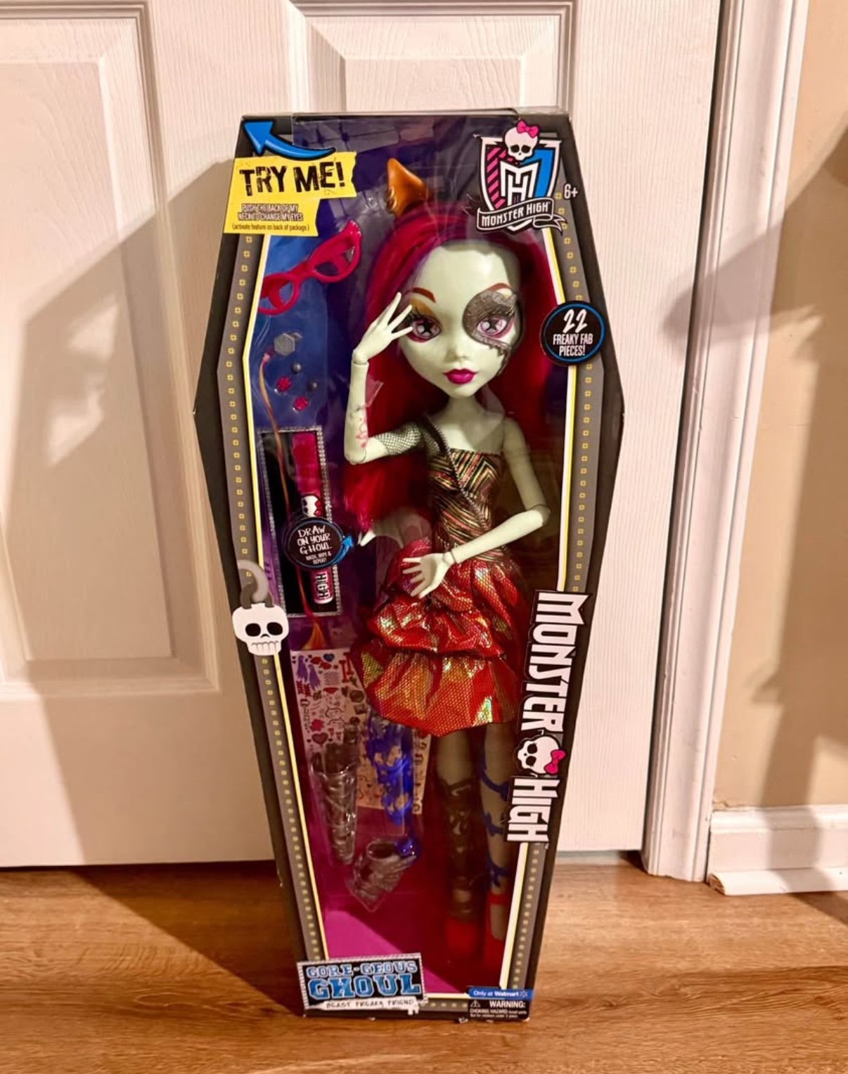 28 Inch Monster High Doll Gore- Geous Ghoul