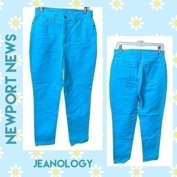 BNWOT! Newport News Jeanology Turquoise Denim Jeans Straight Leg Mom Jeans 10