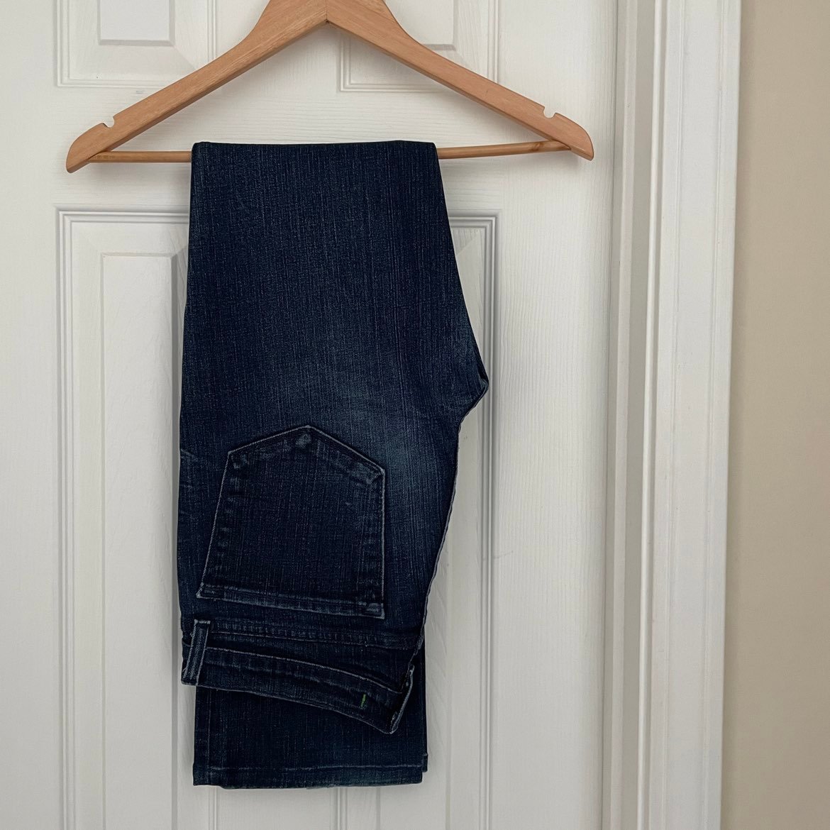 J Brand Straight Leg 805 INK Jeans 28