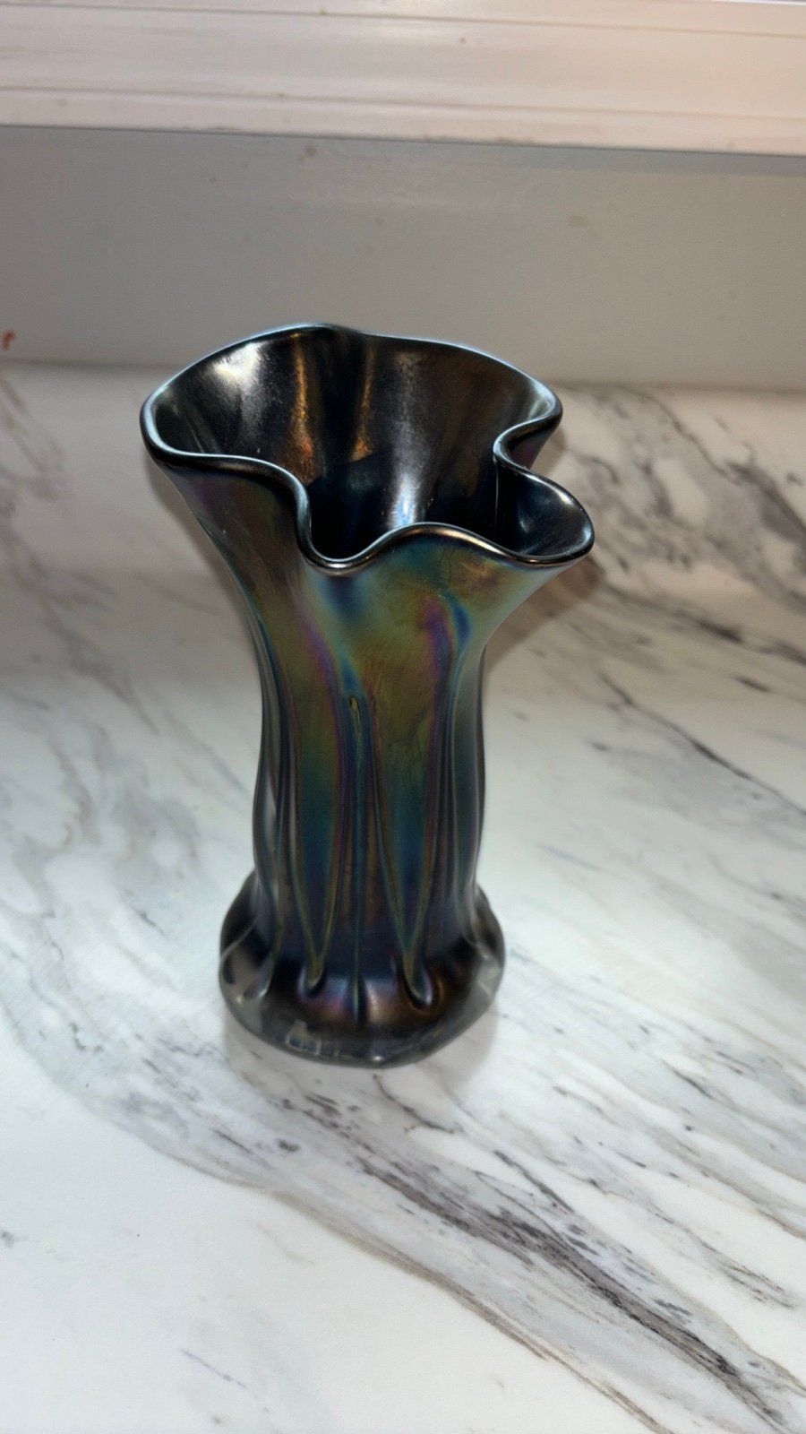 Herb A Thomas signed art blown glass iridescent vase