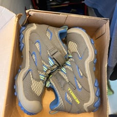 Merrell hiking boots youth