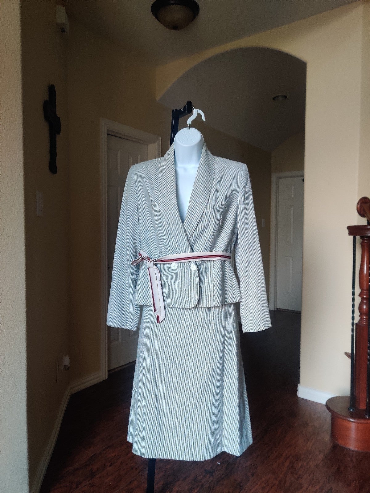 Vintage Central Park 3pc Striped Ivory/Black Skirt Suit W/Belt Size 2