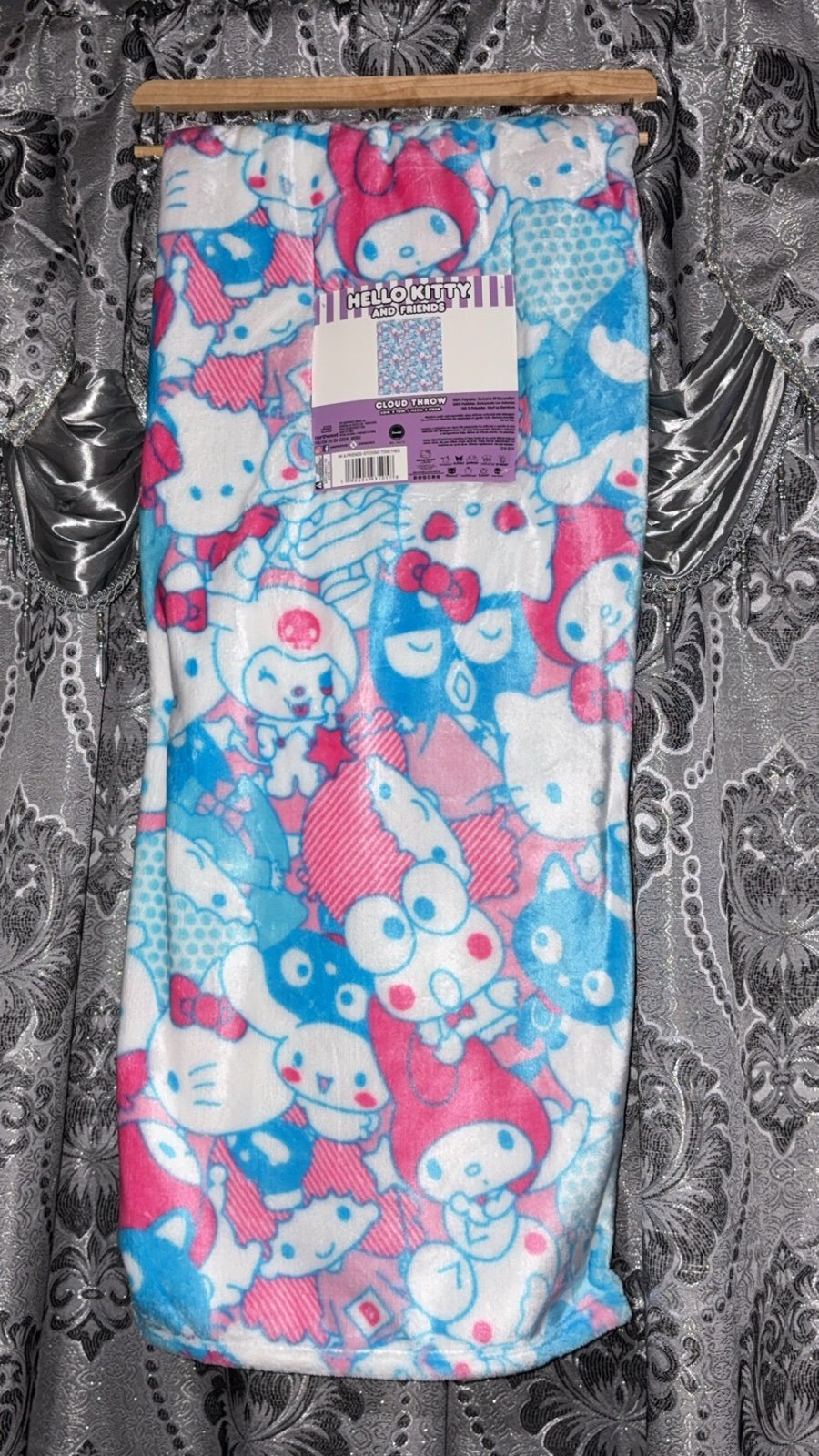 Hello kitty Sanrio and friends Blanket “Sticking Together “