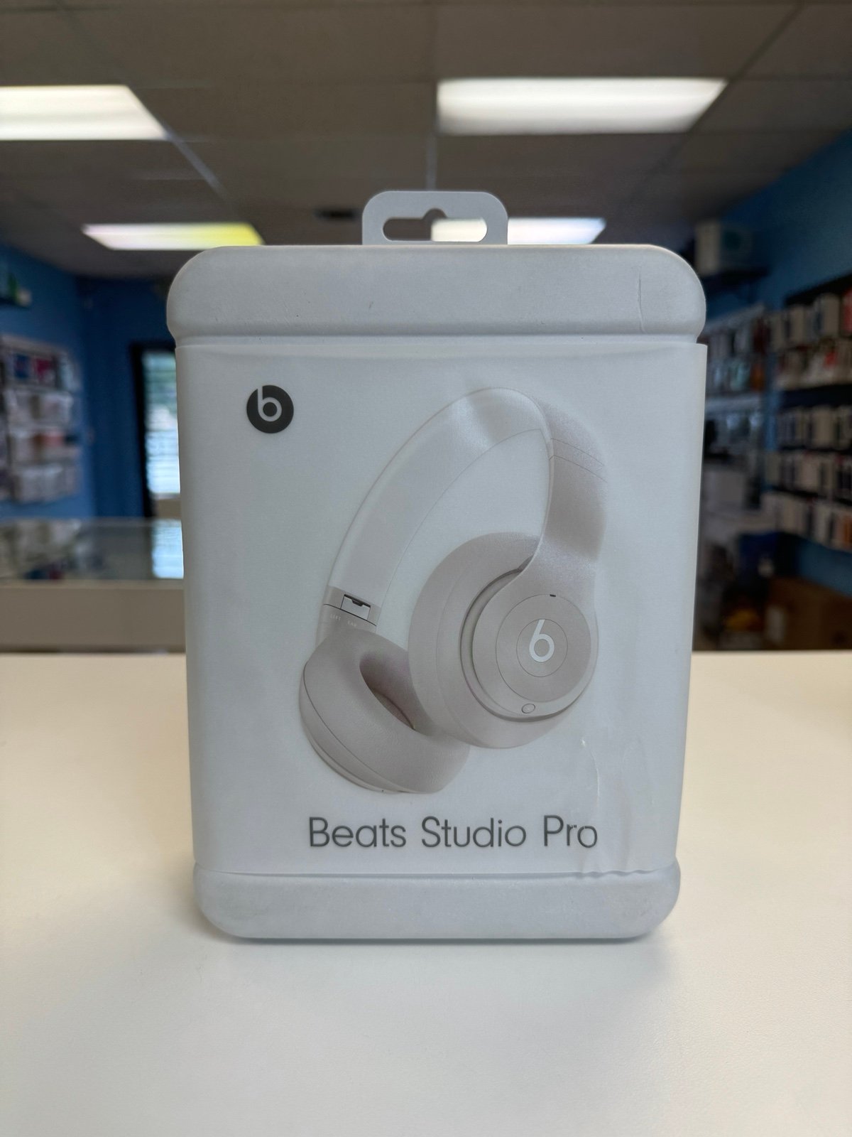 Beats Studio Pro Headphones New with Apple Care Plus till 2026