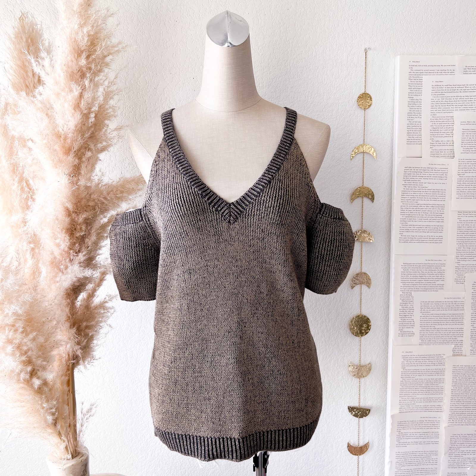 SPLENDID Surrey Marl Cold Shoulder Wool Knit V Neck Top