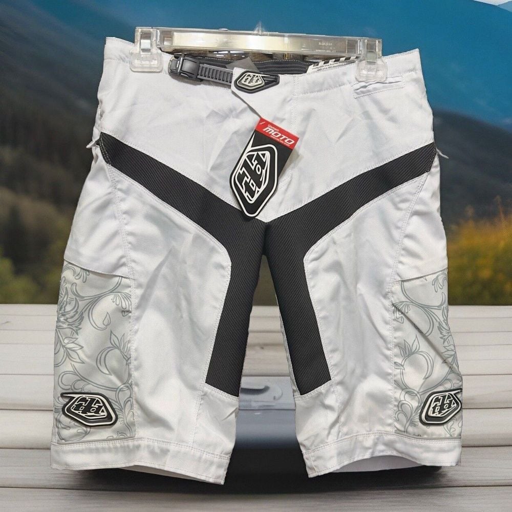 Troy Lee Designs TLD Women's Downhill MTB Cycling Moto Shorts White XL Rn 33861