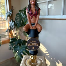 Twin Peaks Knotty Brunette Beer tap handle