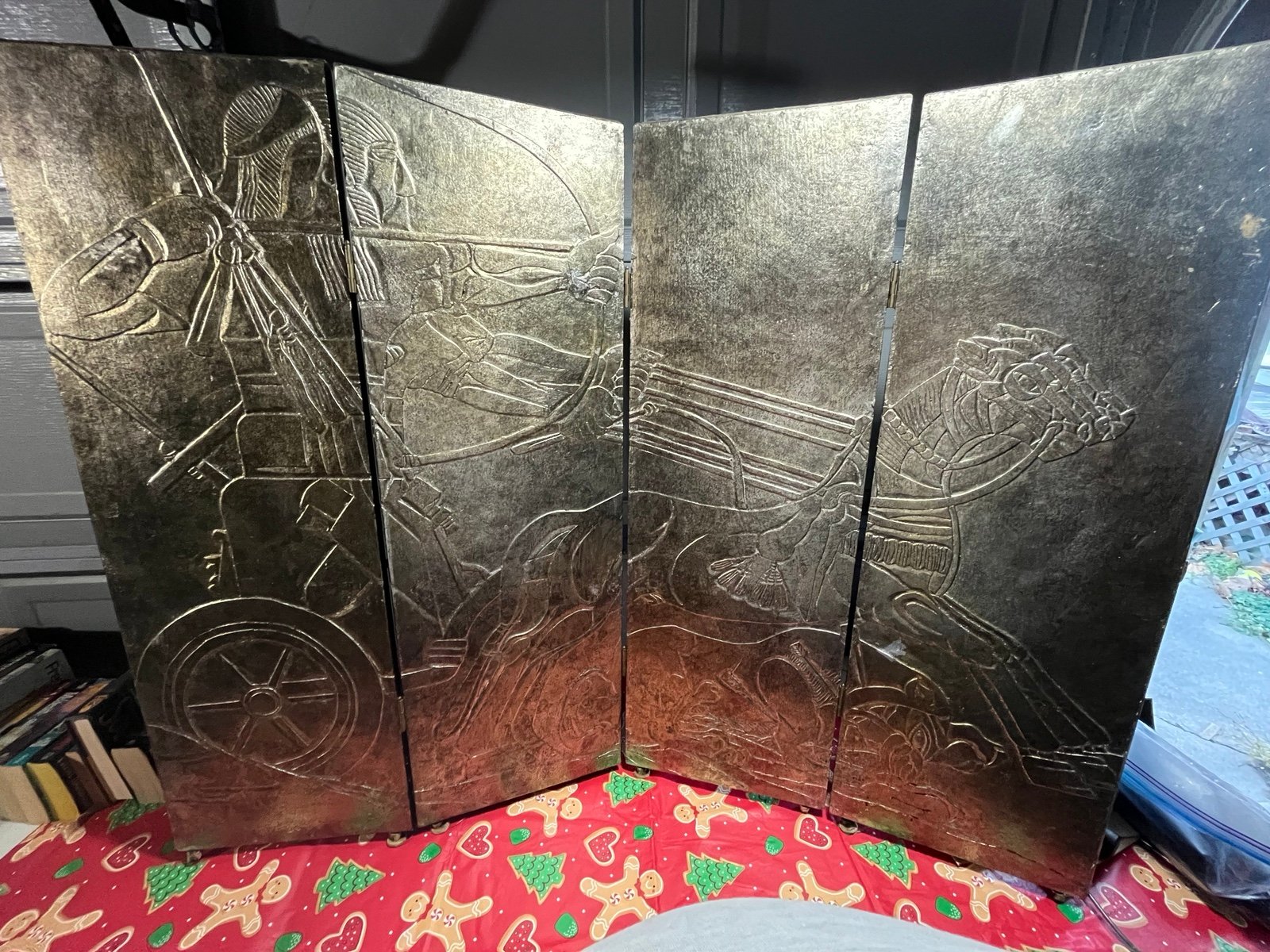 Vintage Roman table screen