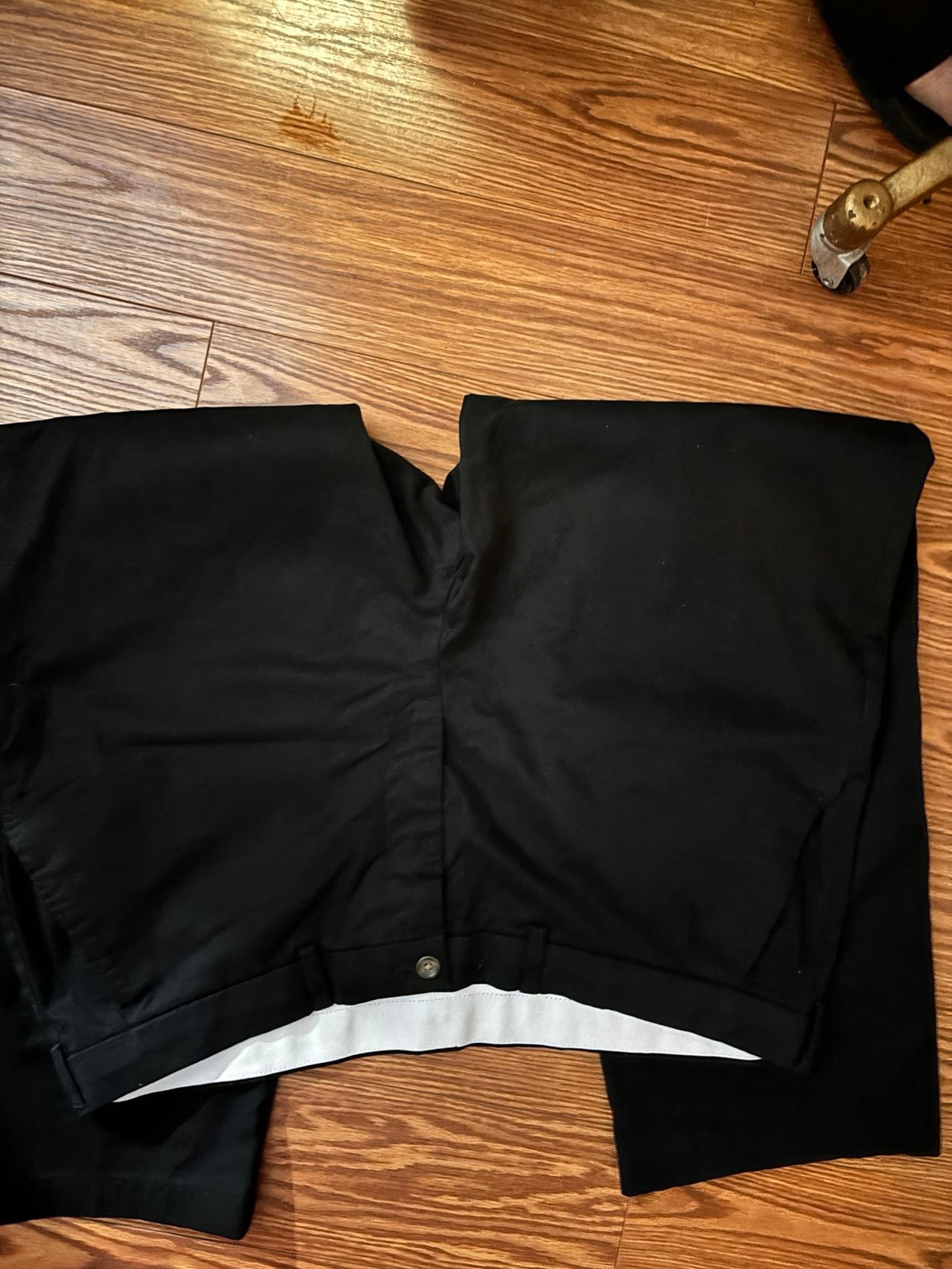 George Men’s Black Slacks 42/30