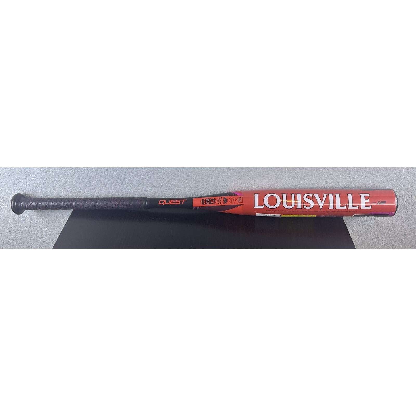 Louisville Slugger Quest USA 30 18oz -12 Fastpitch Softball Bat WBL2551010 New