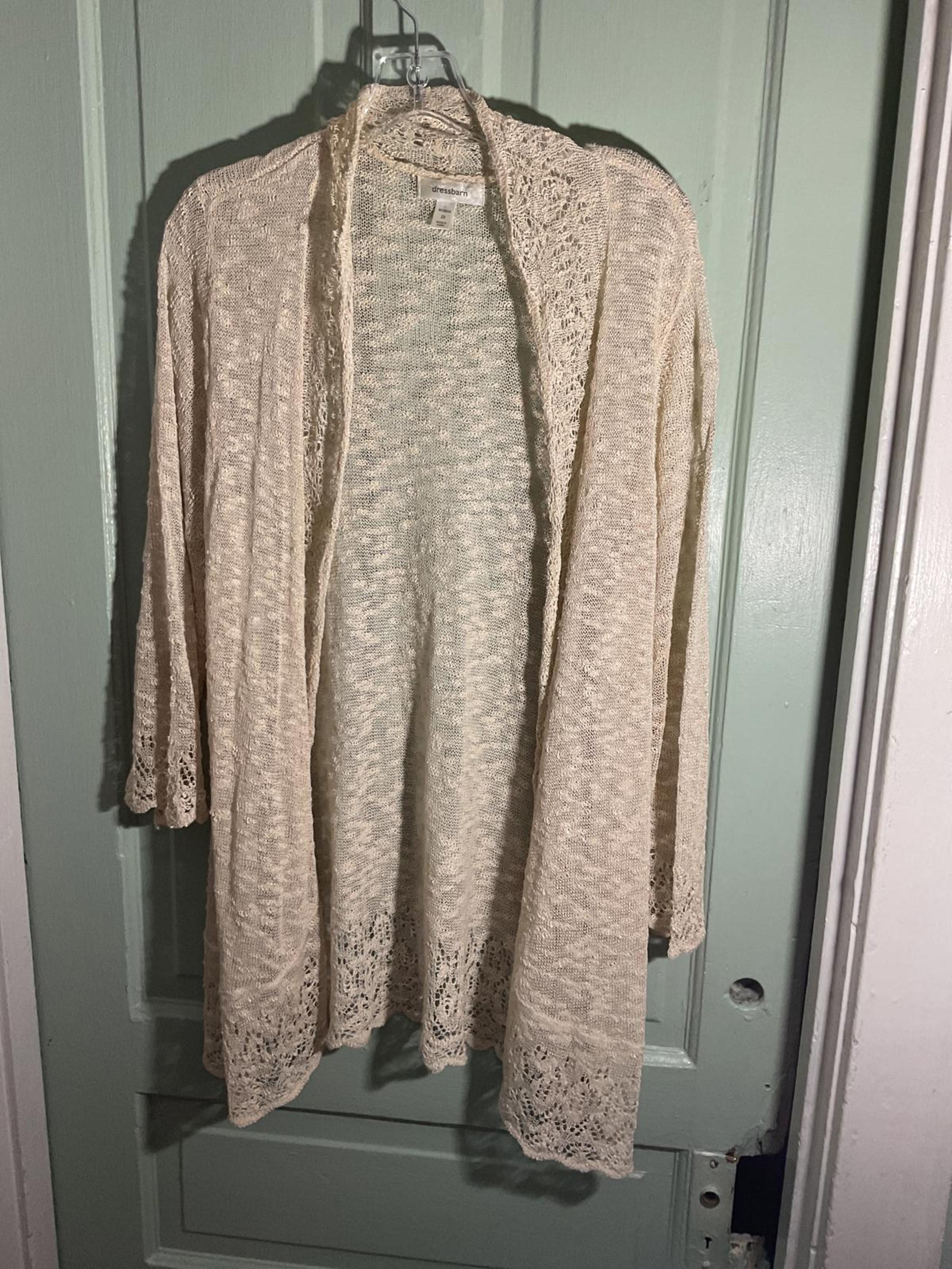 Lightweight Open Knit  Delicate With Scalloped edges  Size 2X