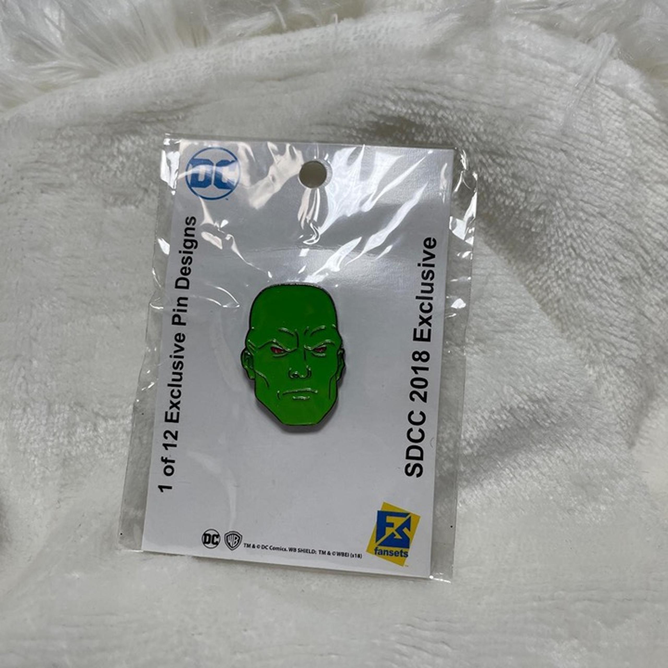 NEW DC Limited Edition Collectible Pin
