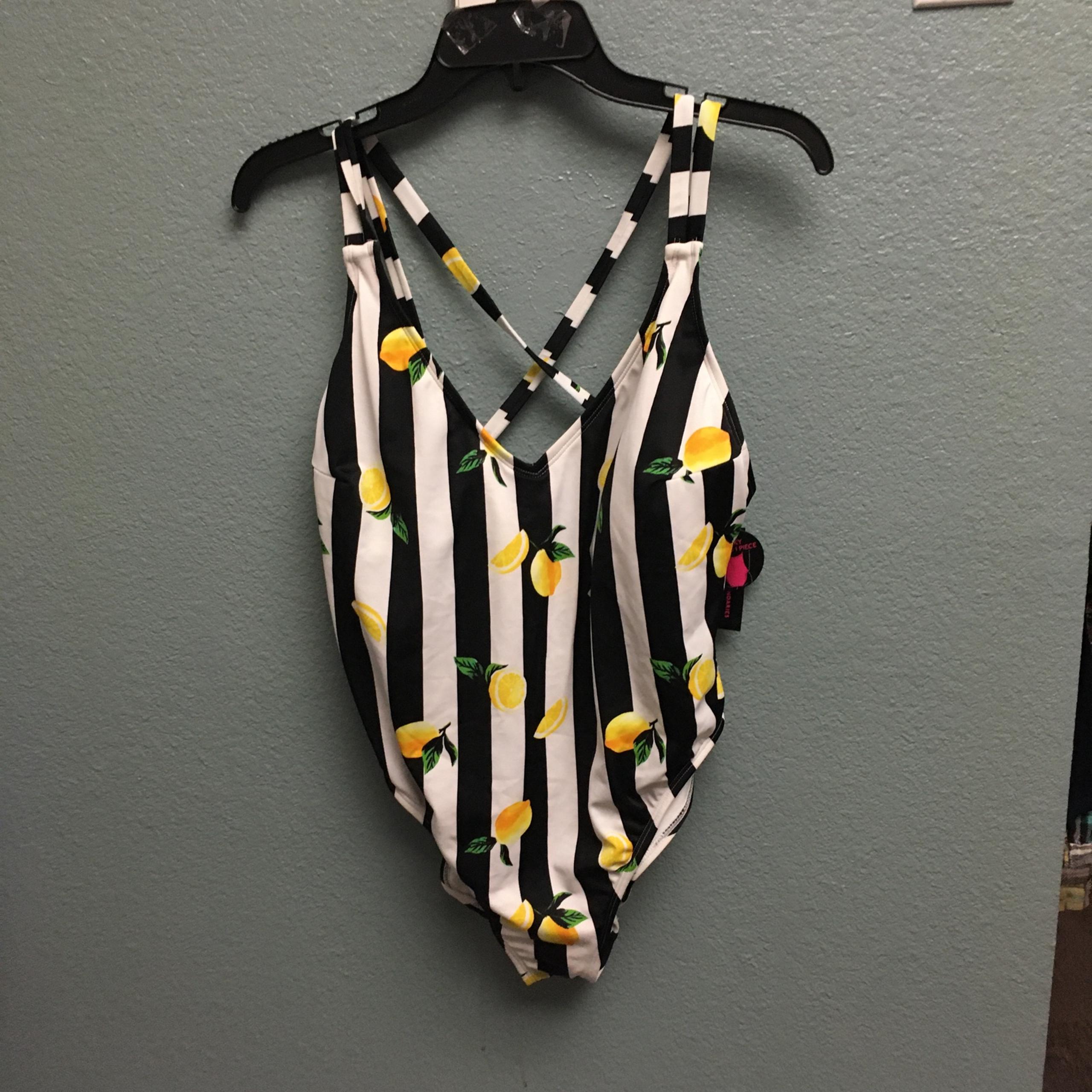 No Boundaries Women's Size 1X (17) Cheeky High Leg Stripe 1-Piece Swimsuit NEW