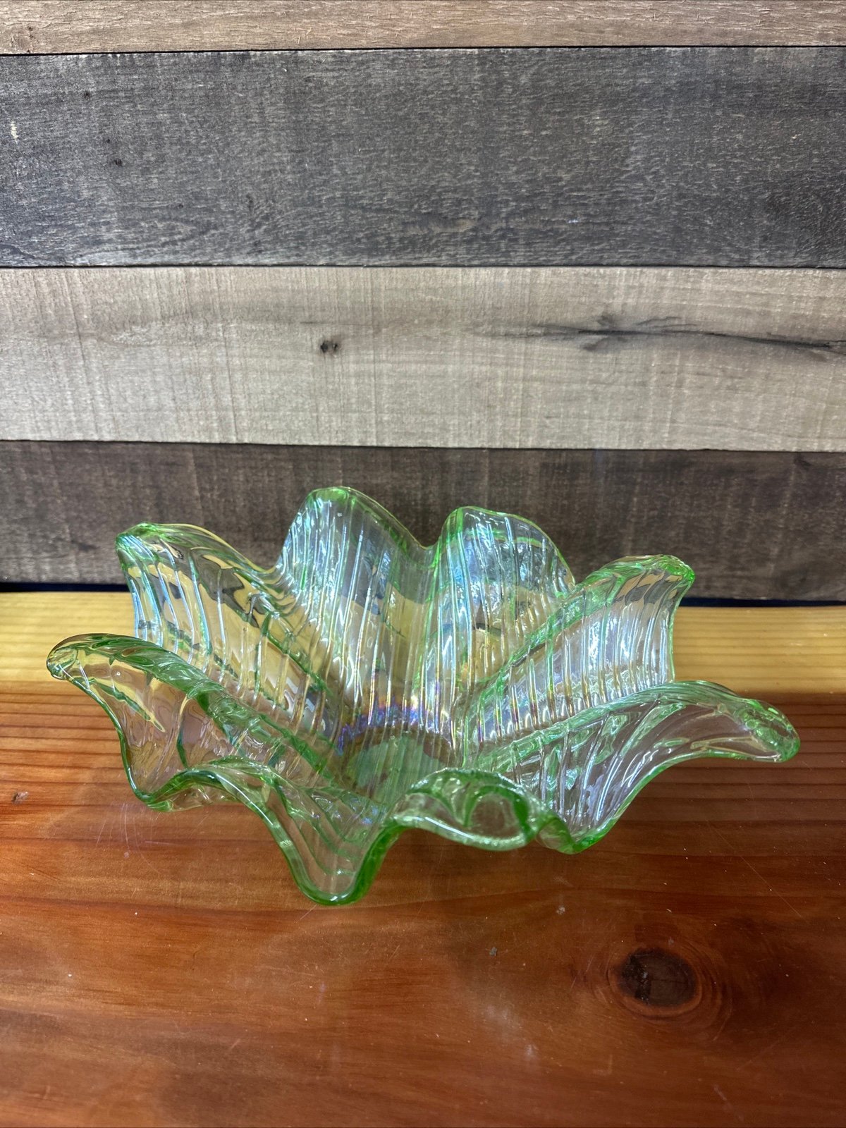 Murano art glass green swirl bowl candy dish
