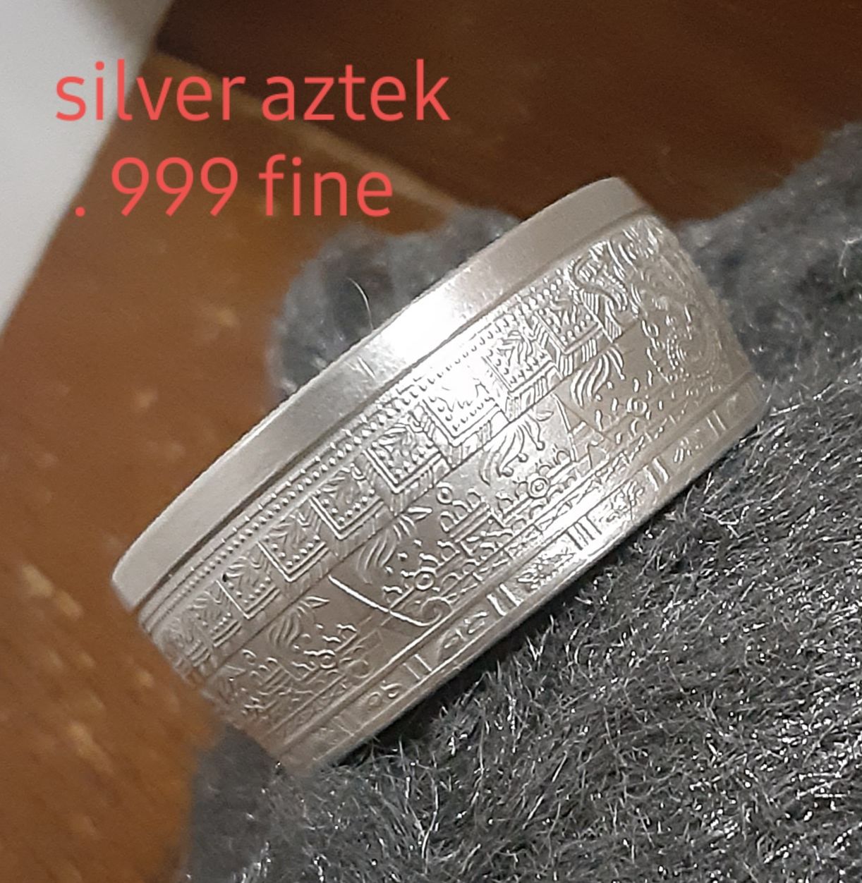 Aztek calendar ring