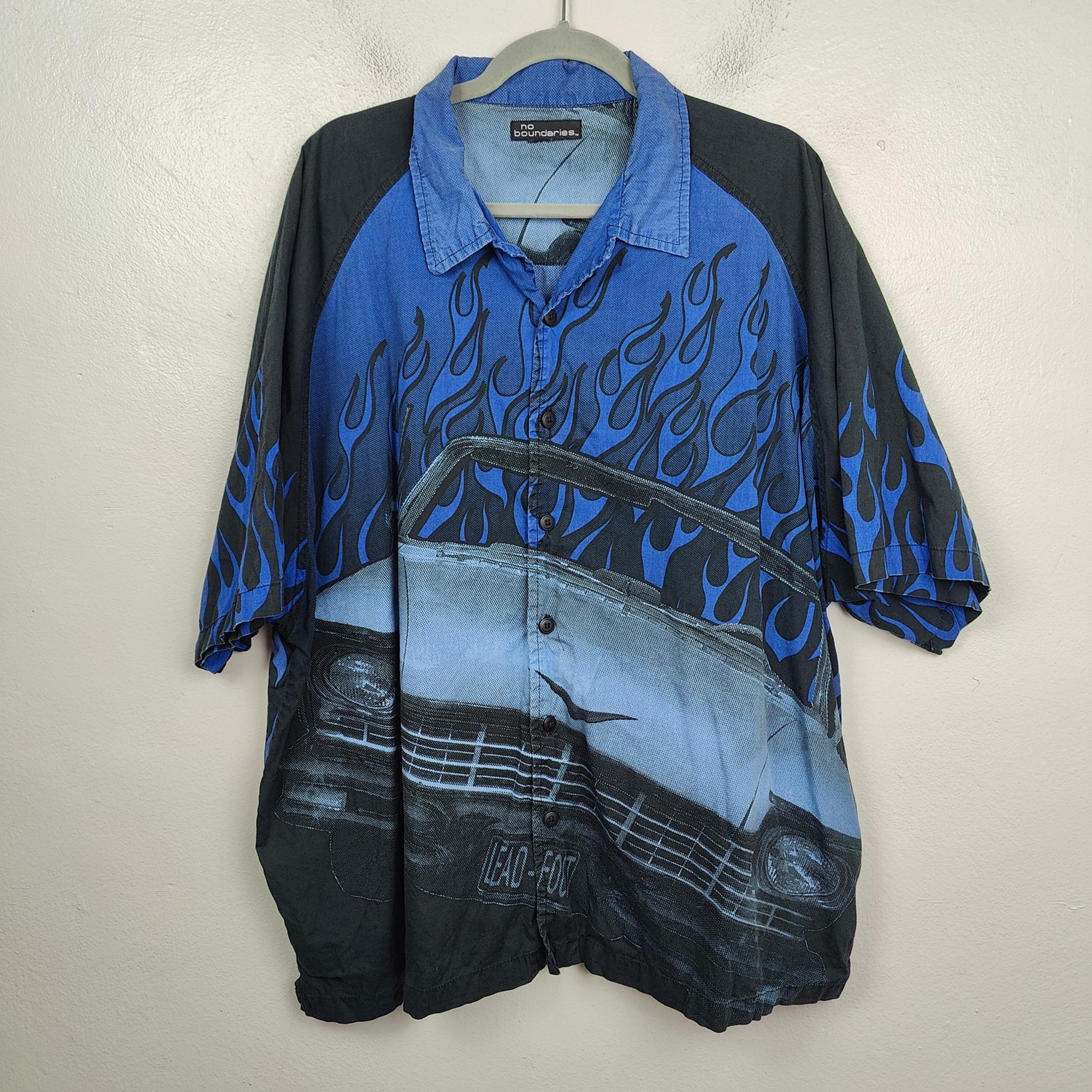 Vintage Y2K No Boundaries Button Up Shirt Mens XXL Blue Flames Car AOP Vtg