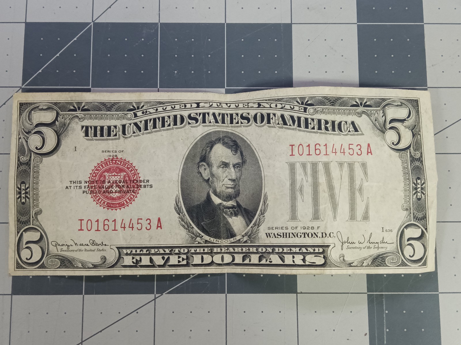 1928 Series FIVE DOLLAR BILL 5 Serial # I01614453A Silver Backed