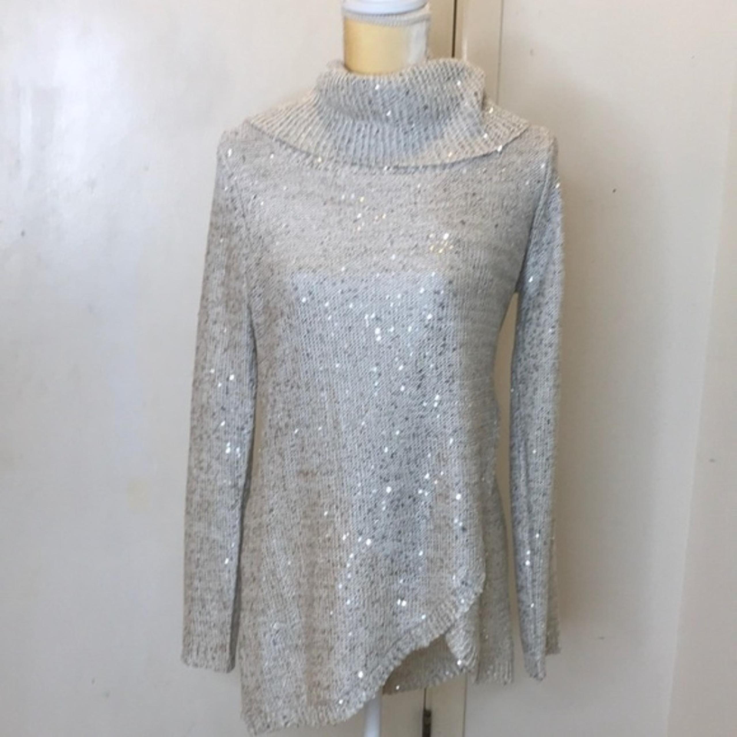Belldini winter platinum sequin cowl neck long sleeve sweater top size medium