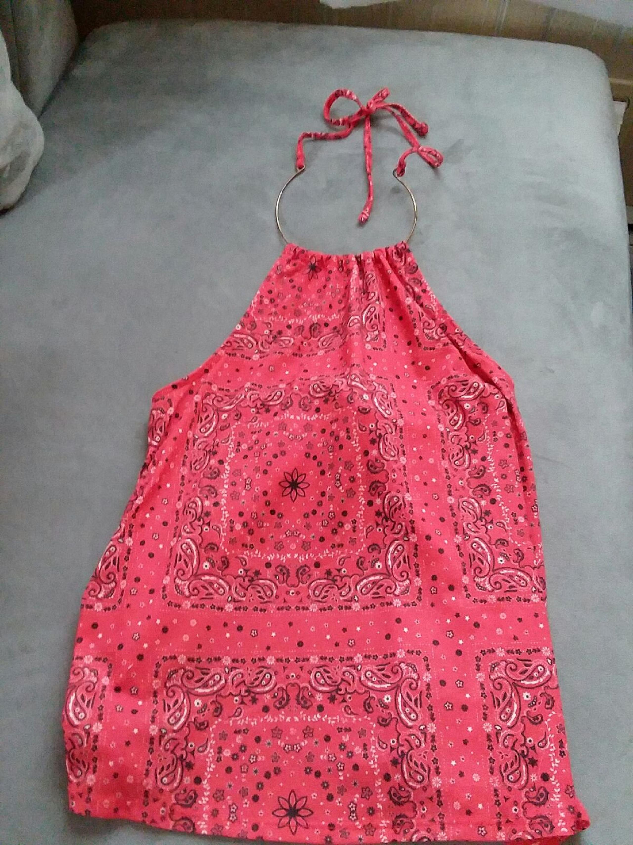 Halter top, handkerchief choker style halter