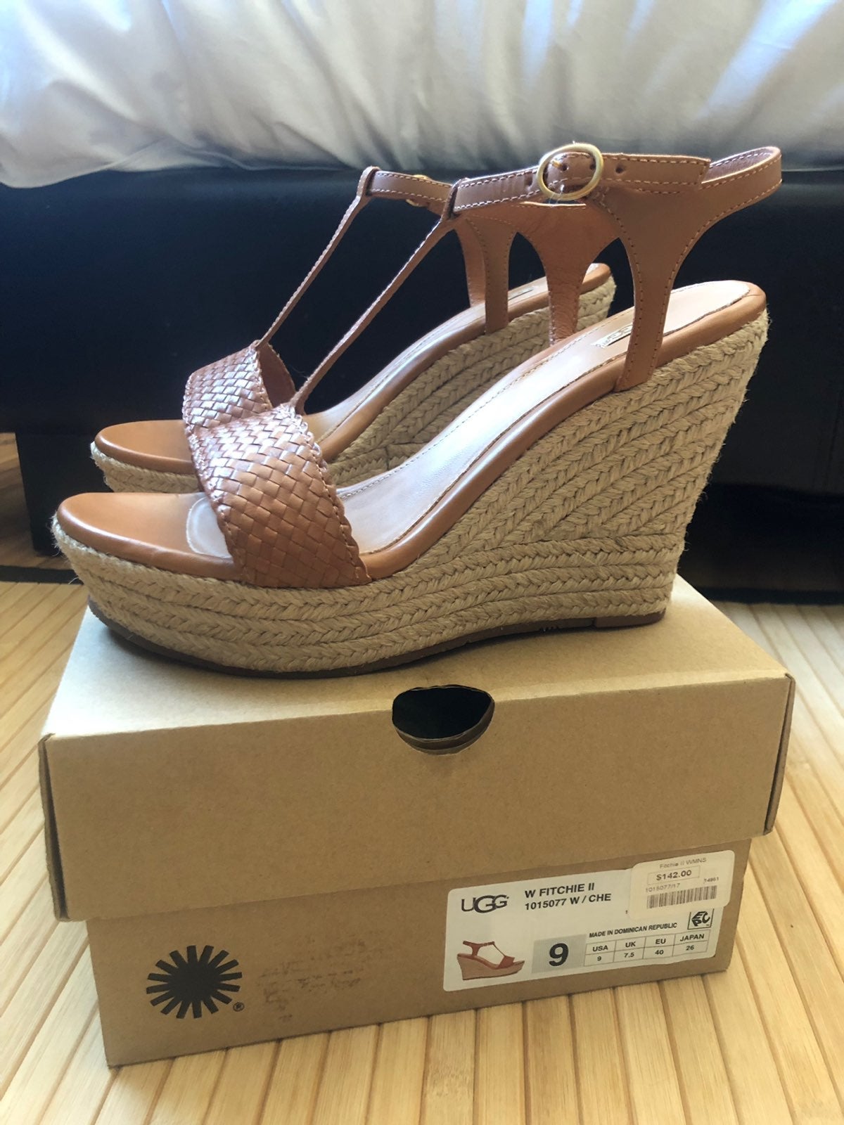 NIB UGG FITCHIE II IN CHESTNUT