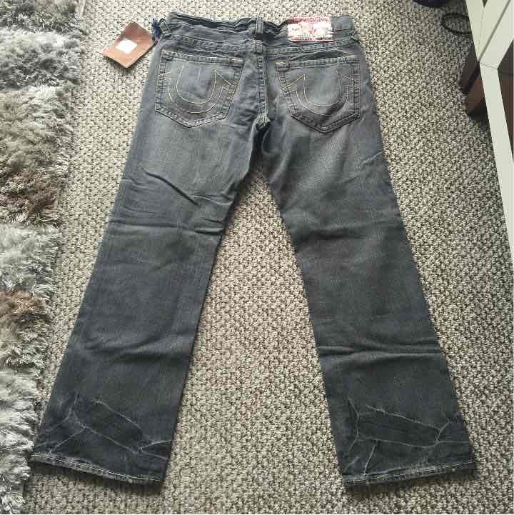 True Religion mens 36