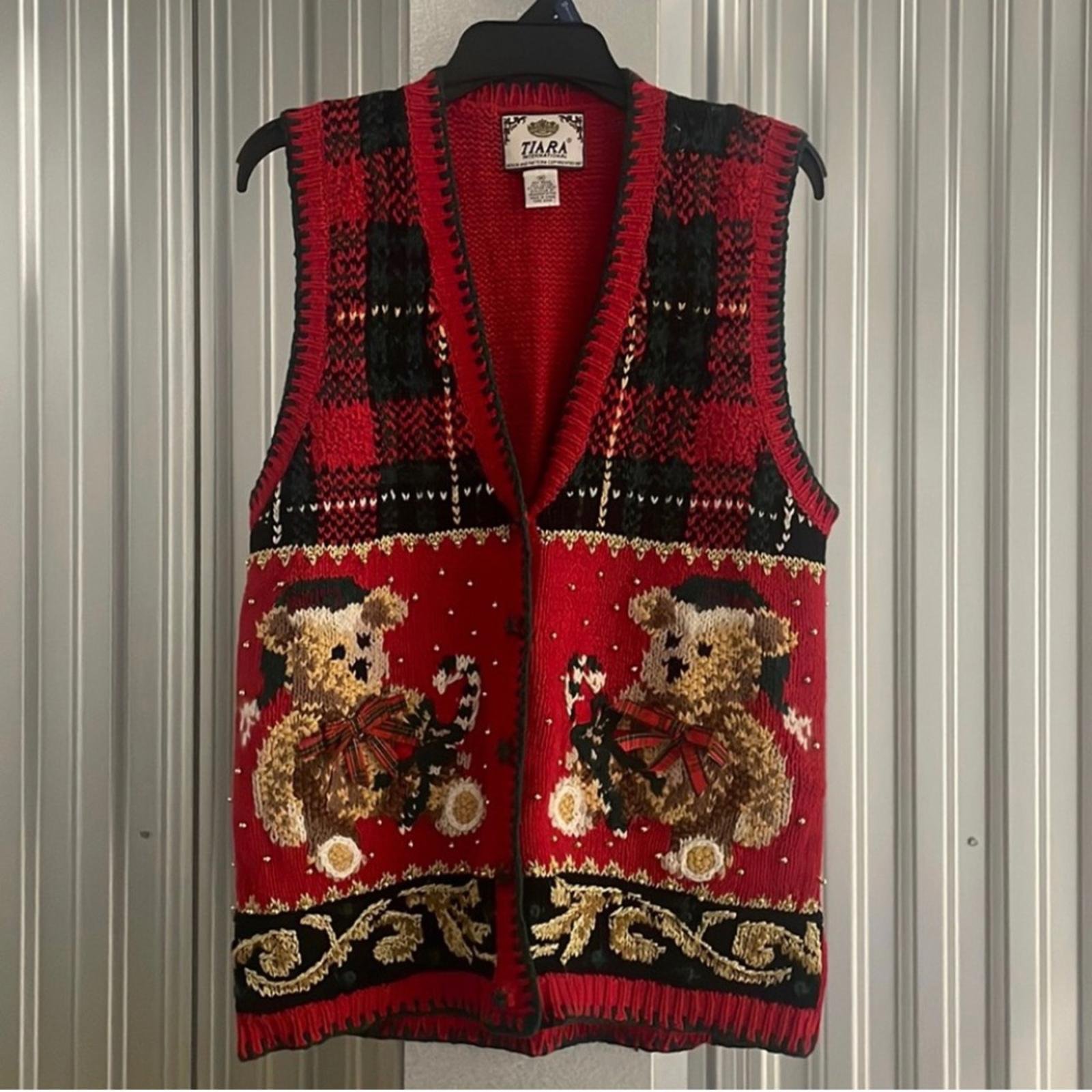 Vintage Tiara international red teddy bear Christmas holiday sweater vest