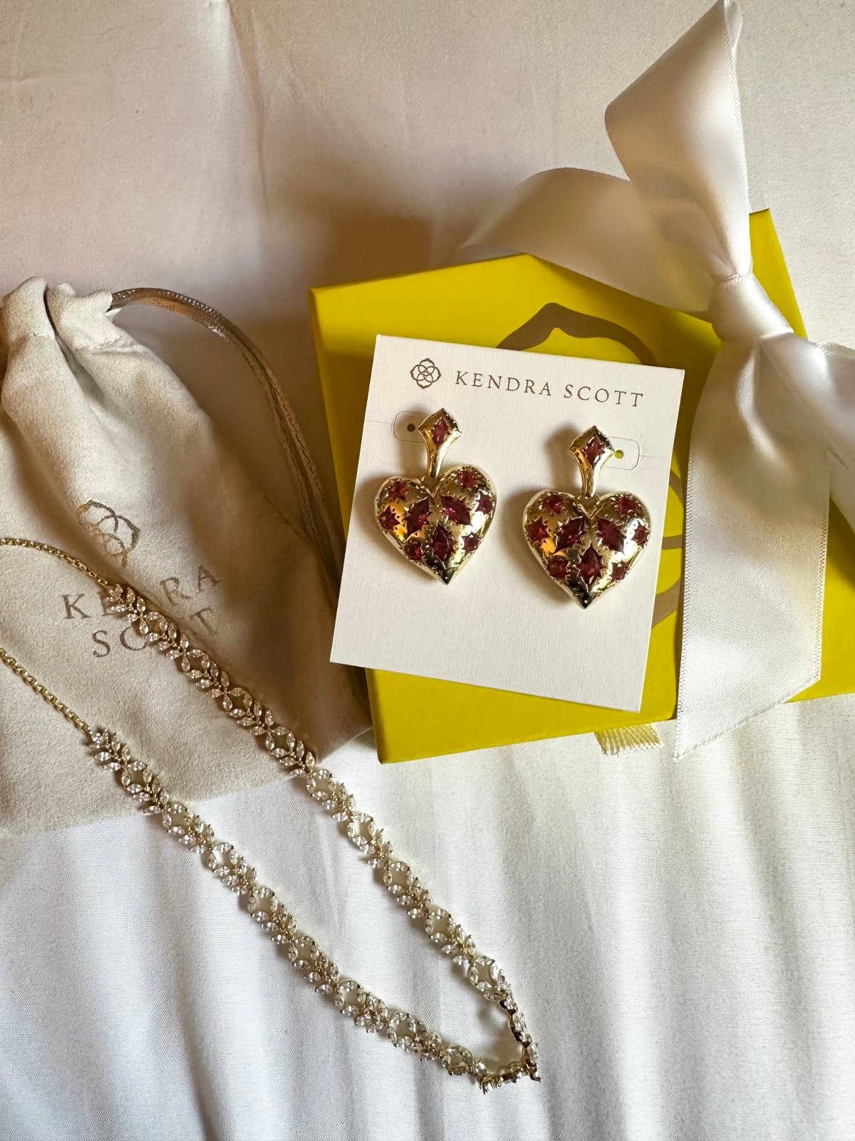 NEW Kendra Scott Holland Gold Heart Drop Earrings in Pink Crystal and necklace