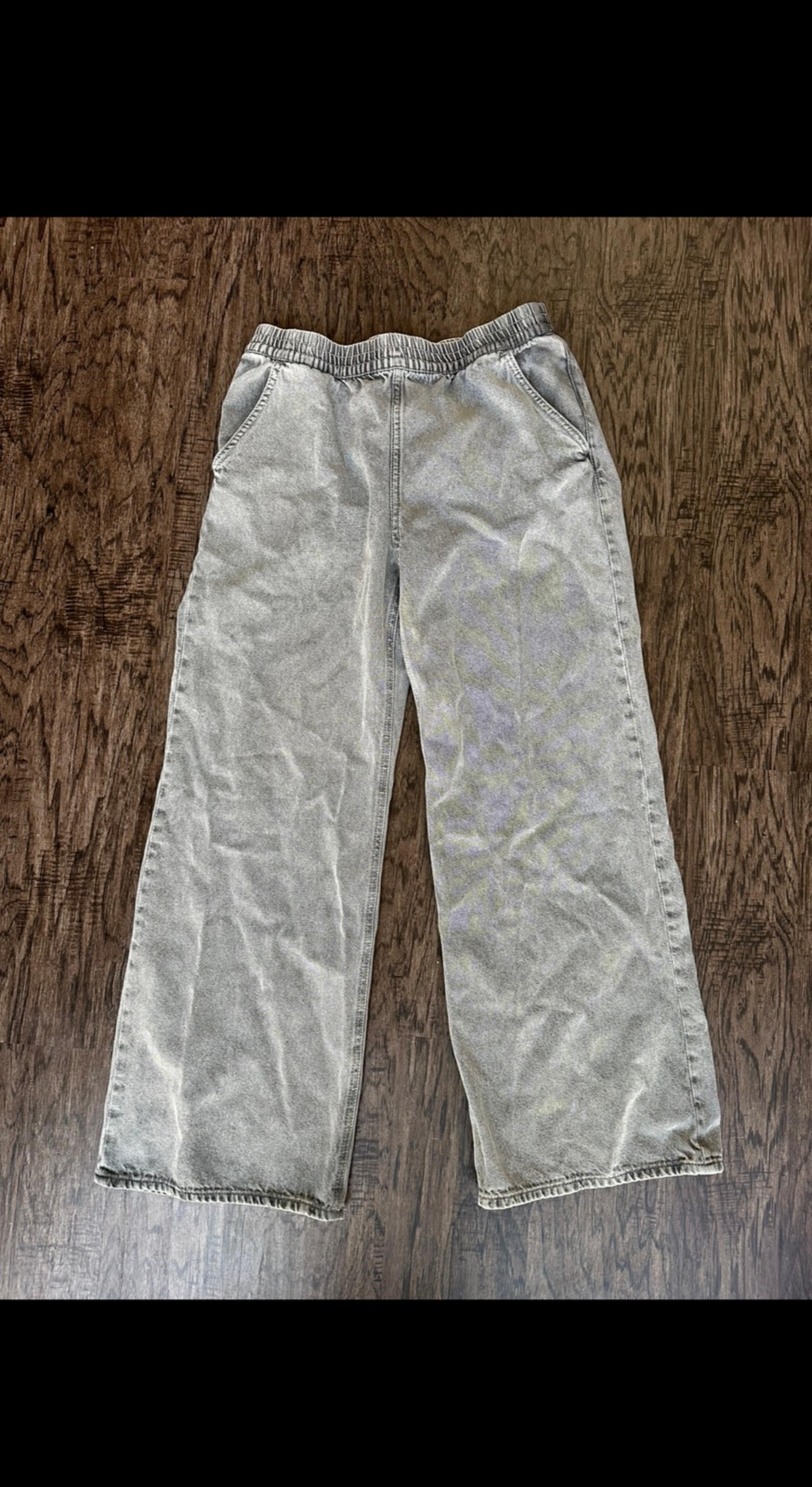 Flare pull on Jean