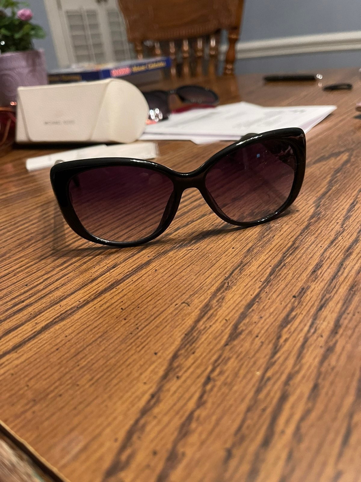 michael kors Brown Sunglasses Like New