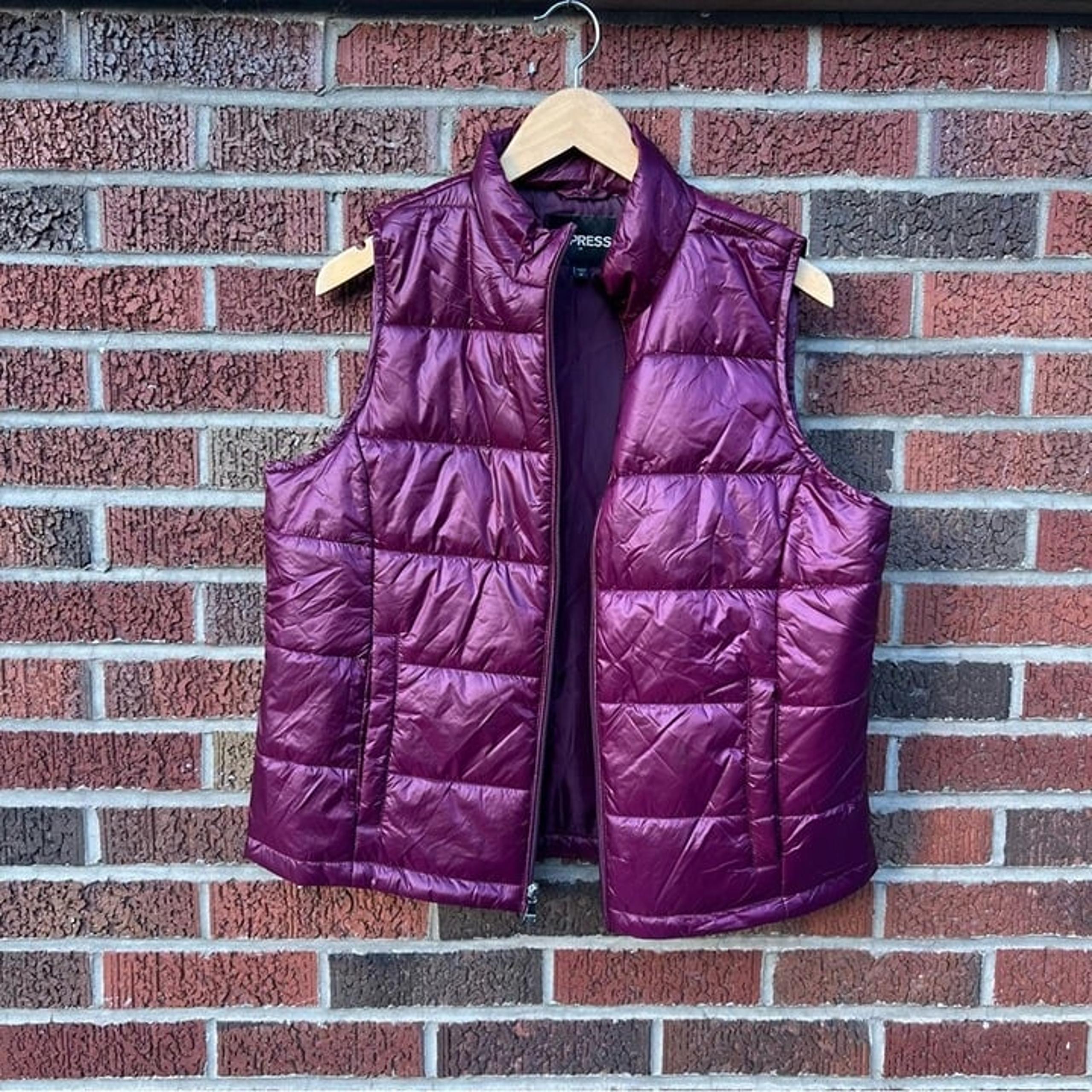 Express Full Zip Up Magenta Sleeveless Puffer Vest