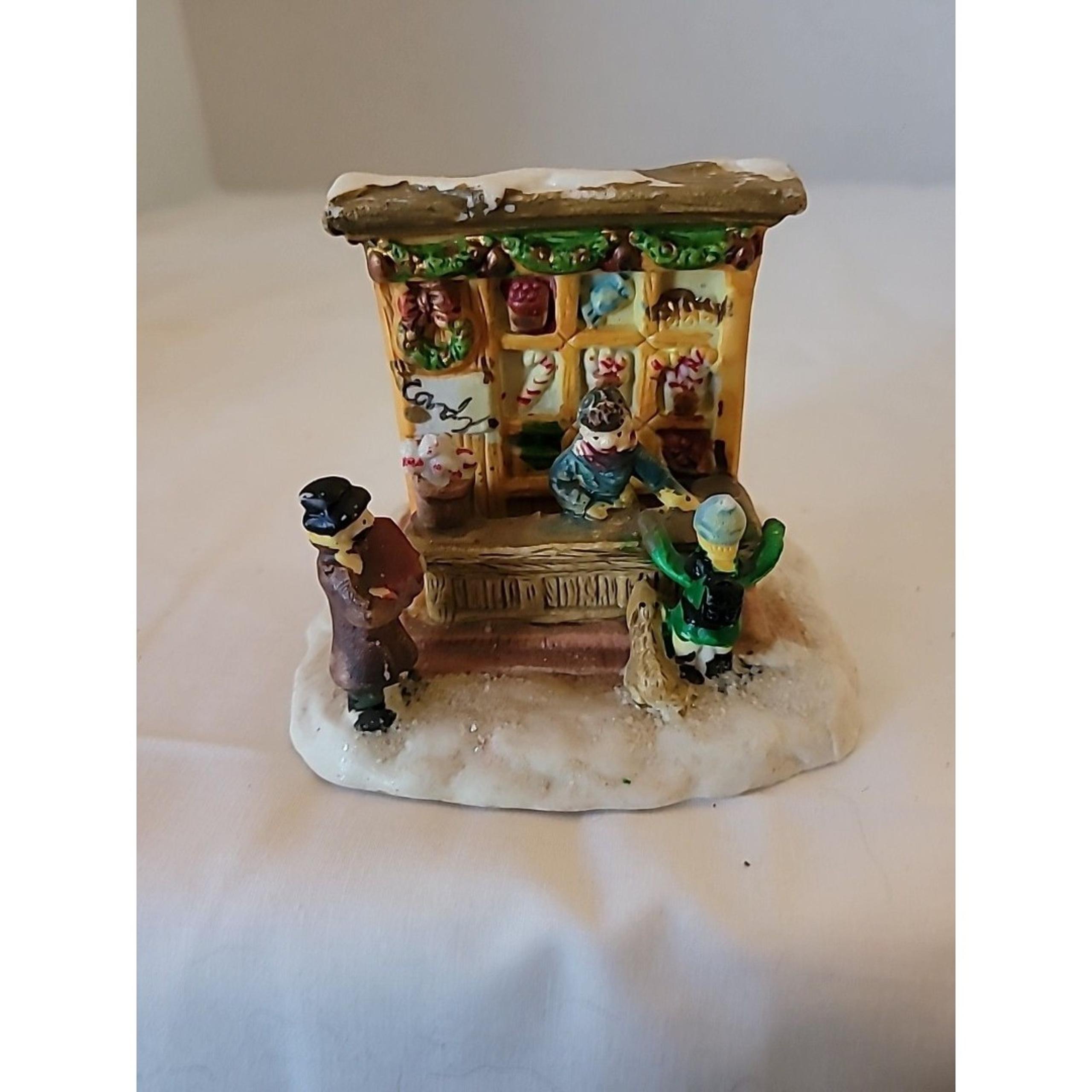 Cobblestone Corners 2004 Windham Heights Christmas Village Candy Shop