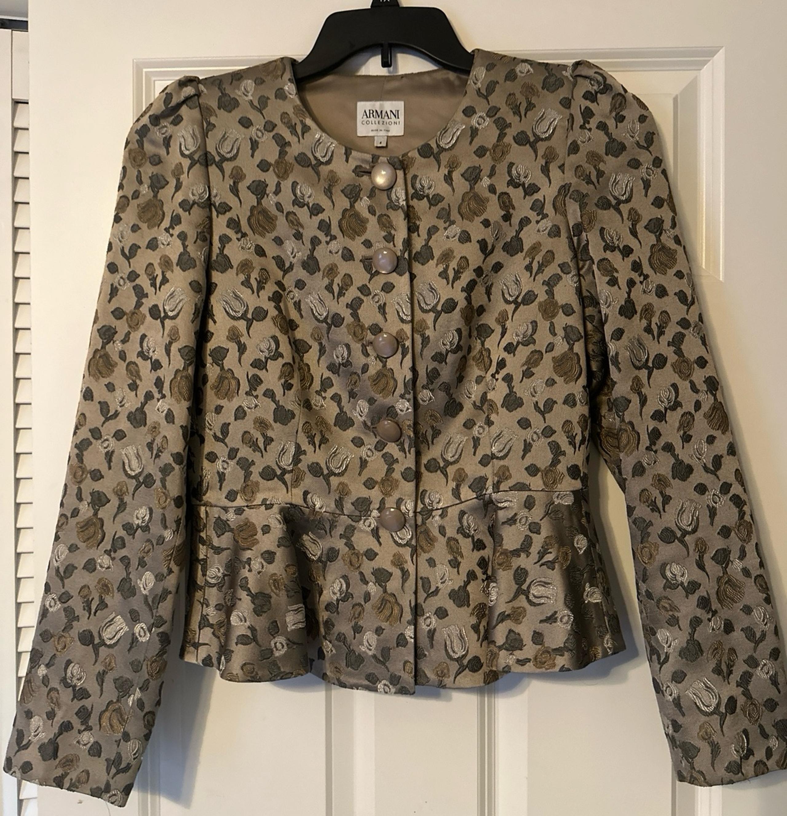 Armani Collezioni Short Dress Jacket Blazer Women’s Size 4
