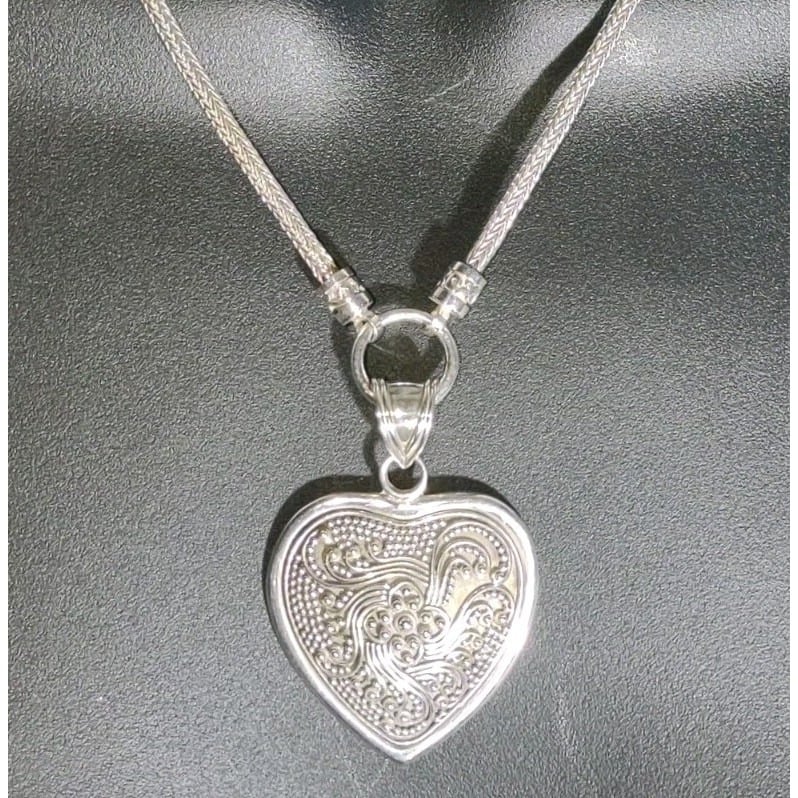 BA Suarti Sterling Silver Bali Heart Pendant Foxtail Chain Toggle Necklace