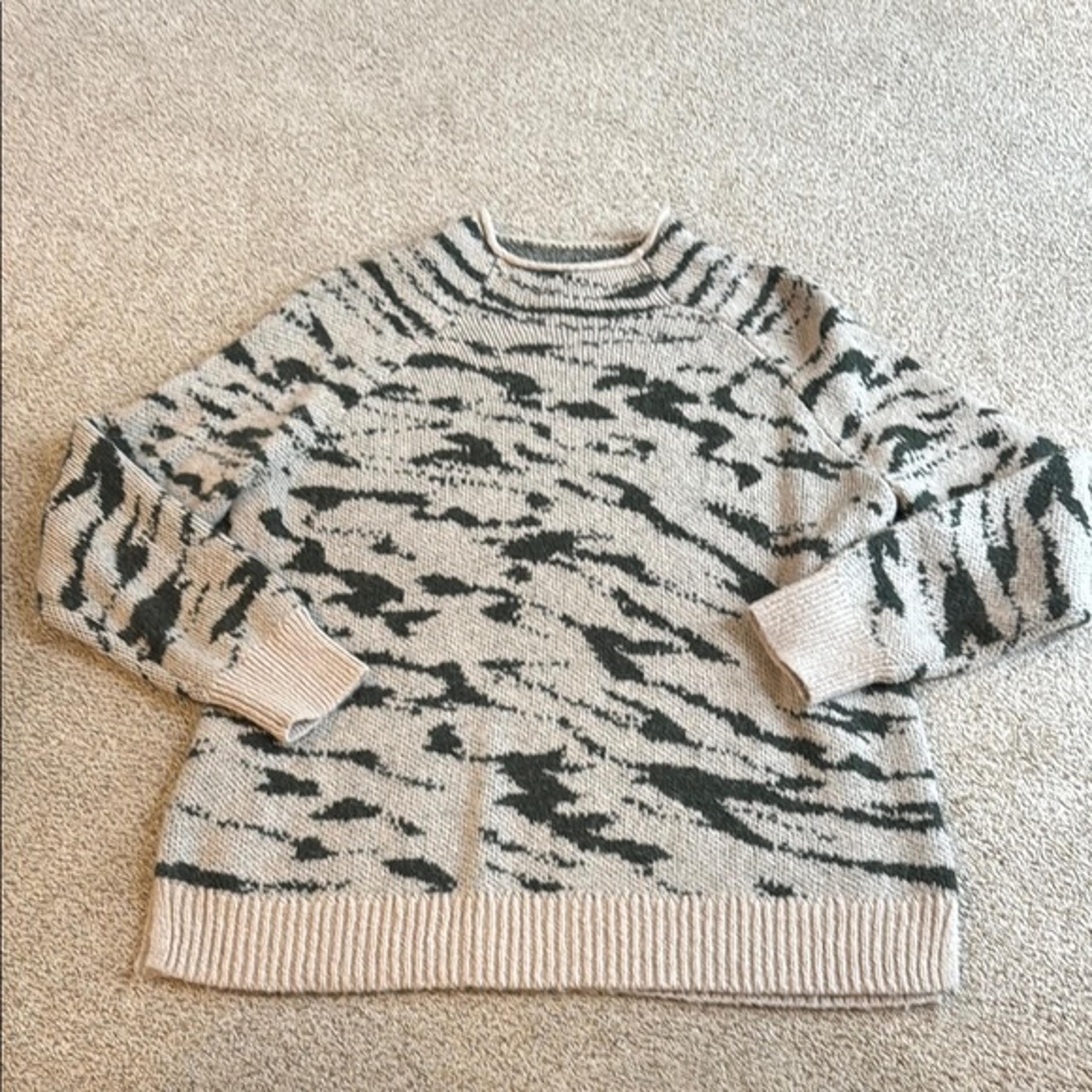 Madewell Cream and Black Crew Neck Sweater