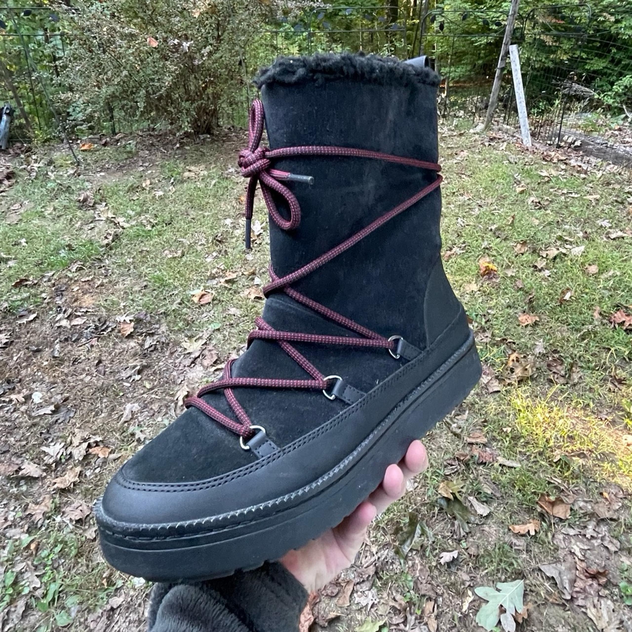 New Cole Han Cloudfeel Waterproof Winter Boots Size 9 Women’s   From the Cloudfe