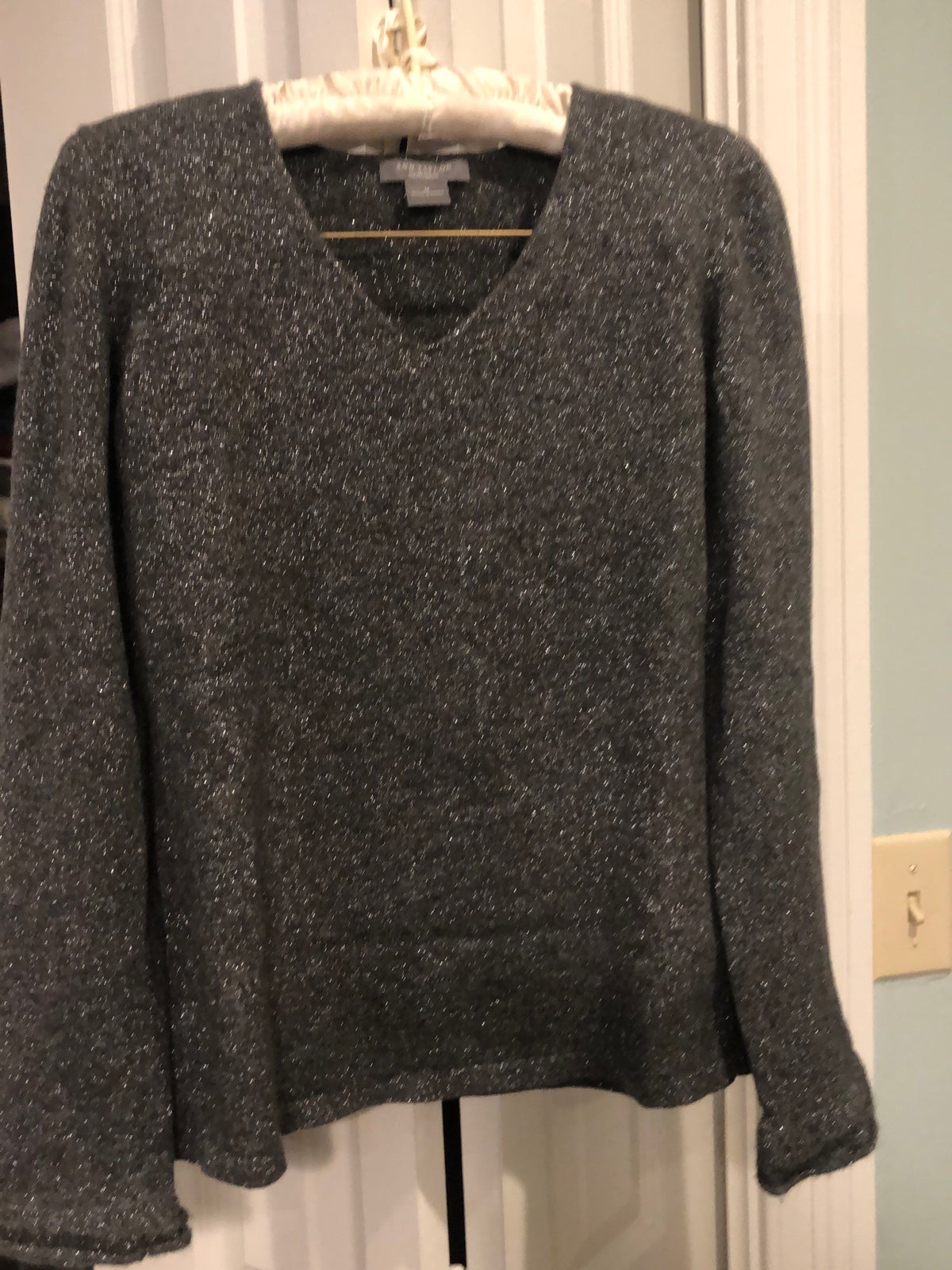 100% Cashmere Sweater by Anne Taylor sz. M