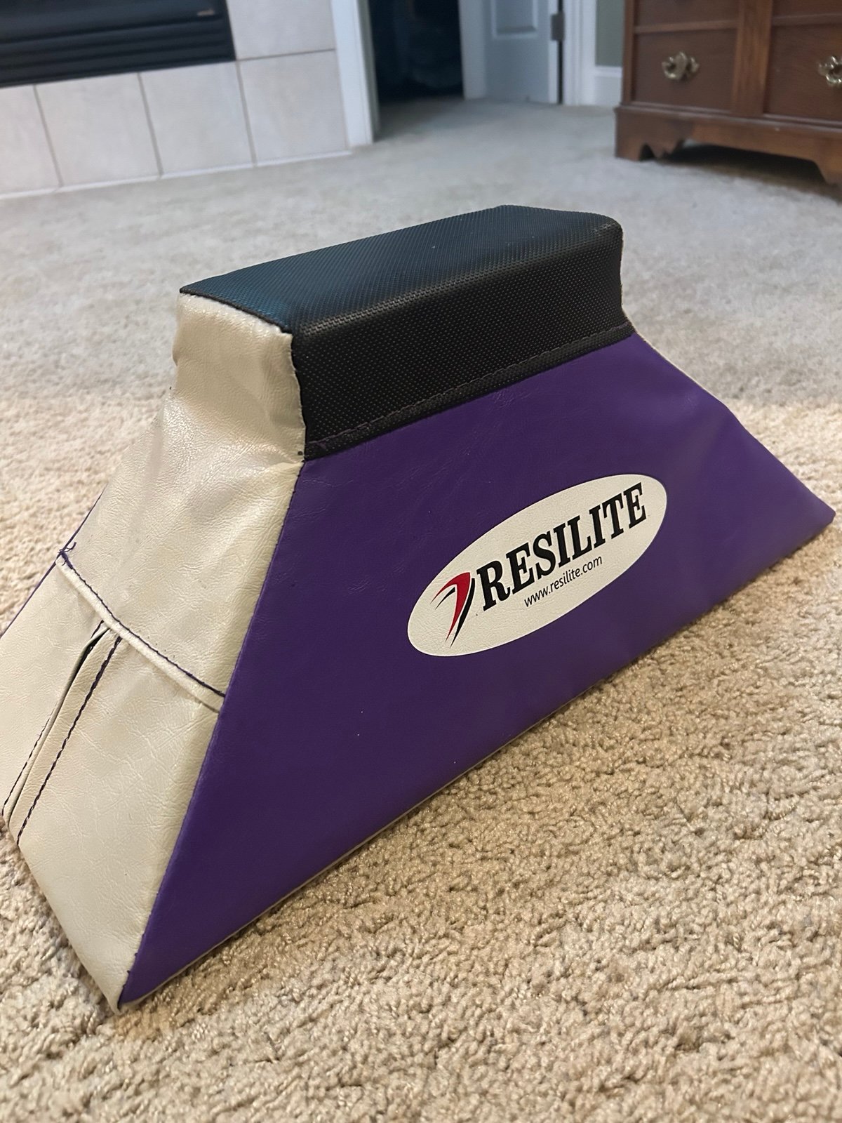 RESILITE STUNT STAND