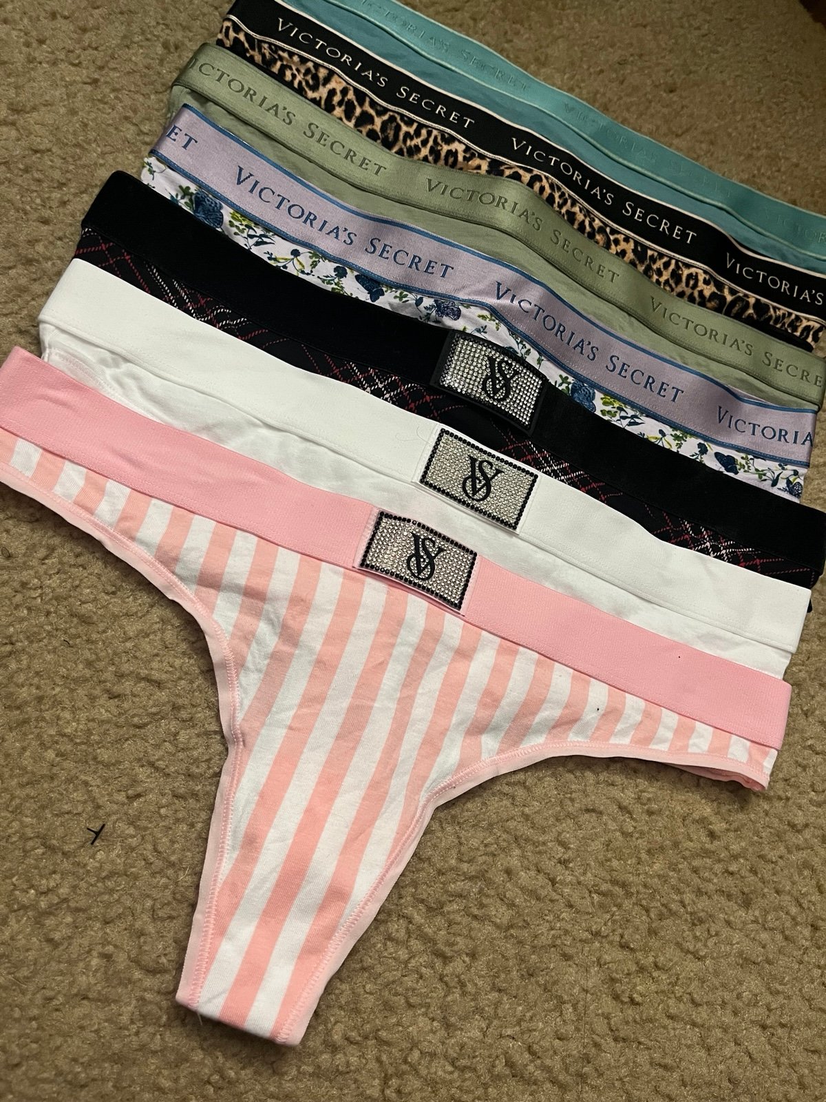VS Logo Thongs-Med