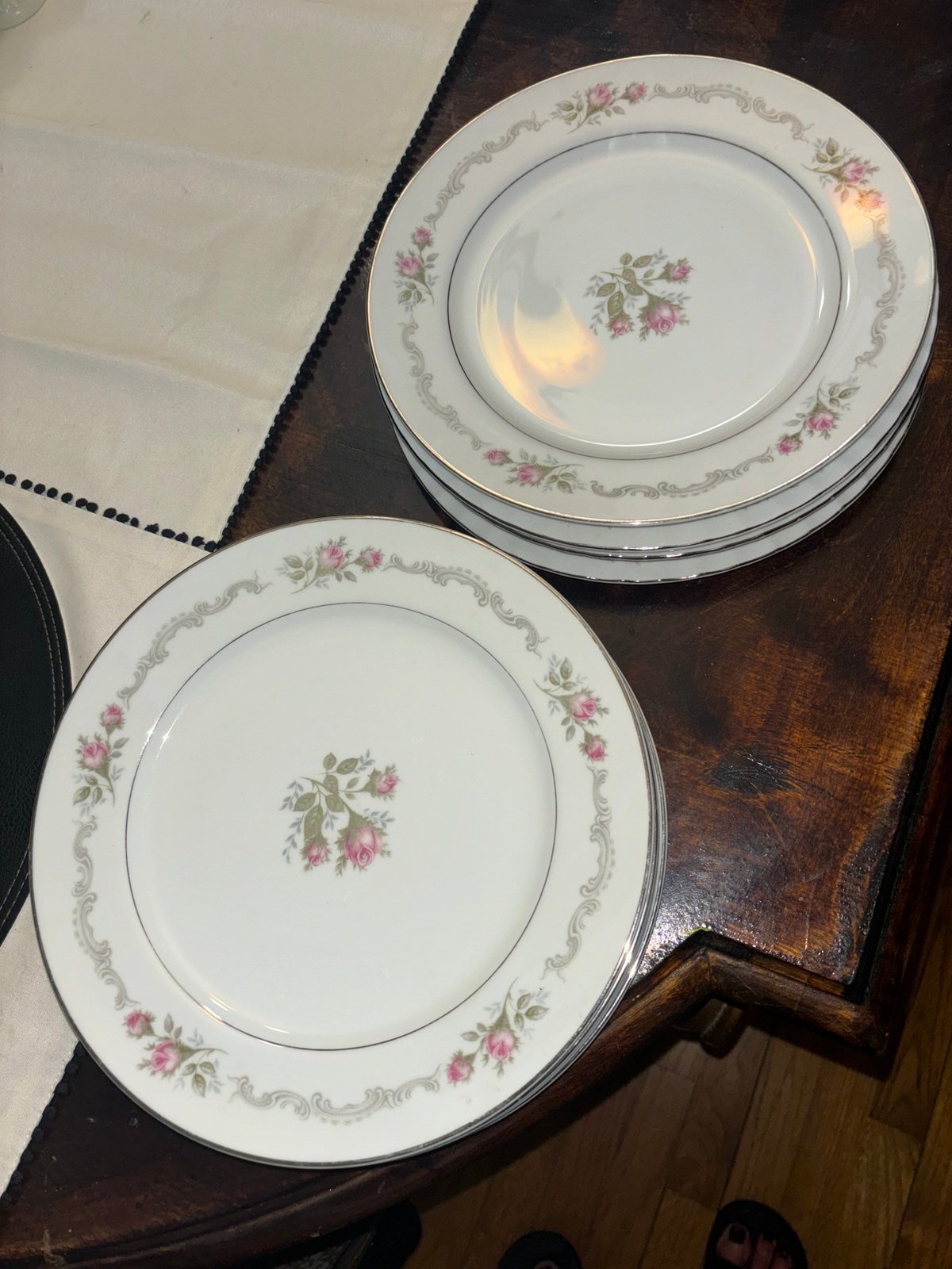 Mikasa fine china first love collection 8total 9.5”plates