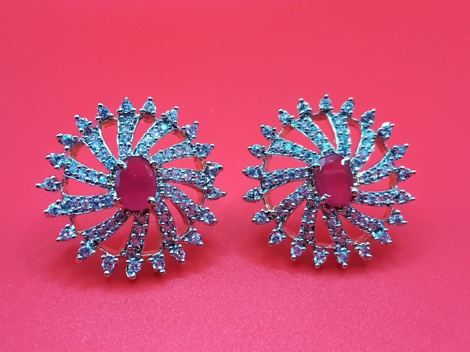 Red Ruby Center w/ Diamond Rhinestone Earrings