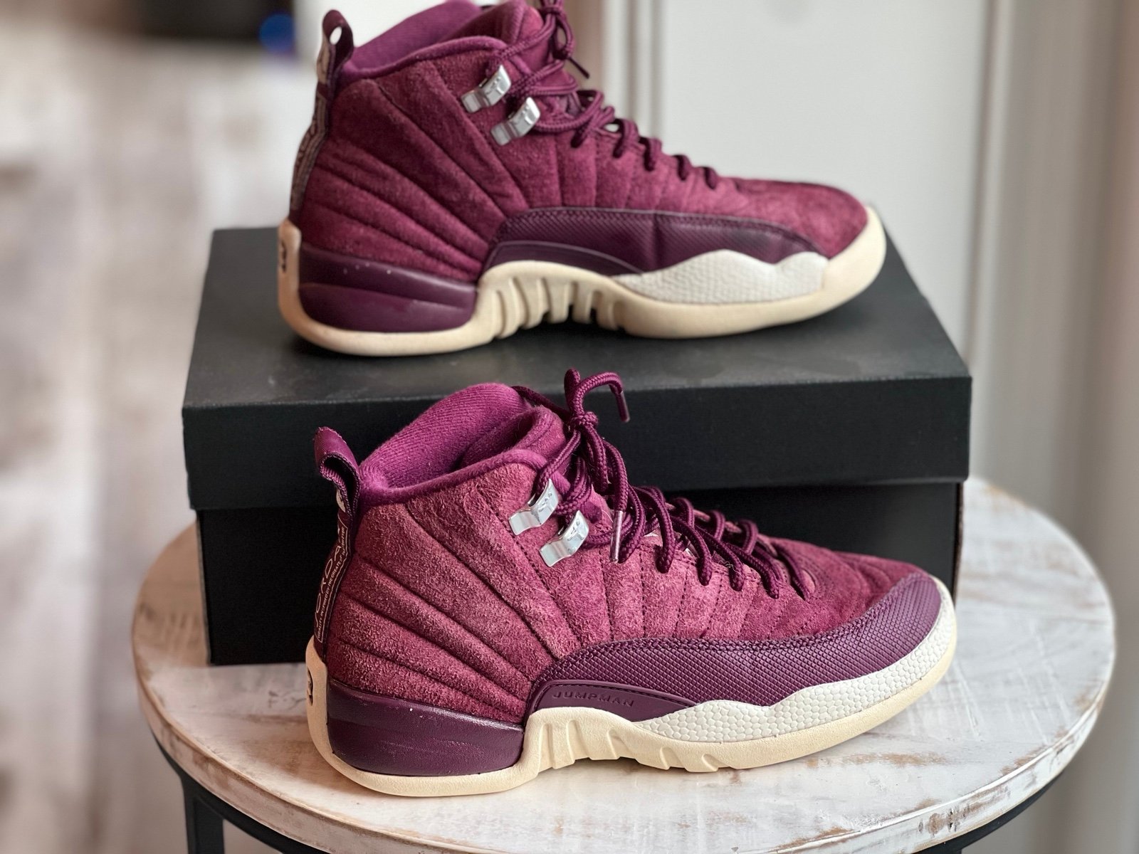 Nike Air Jordan 12 Bordeaux Size 4y 5.5w Boys shoes