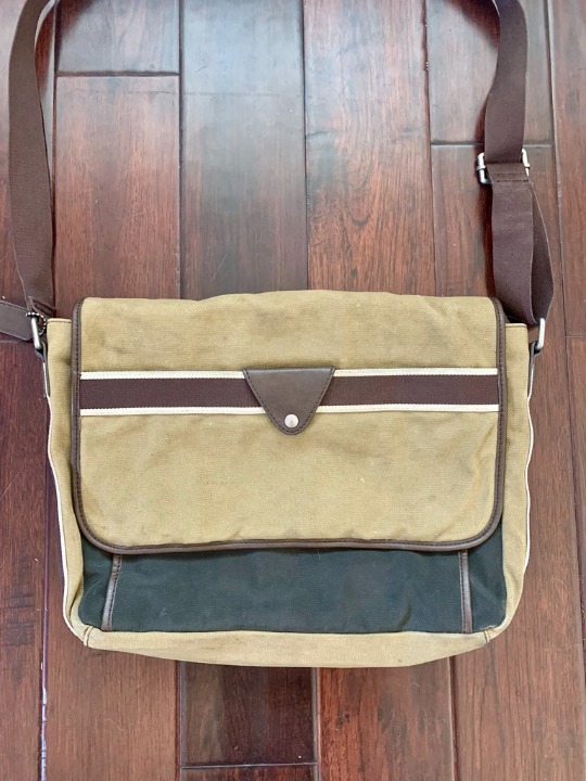 Fossil Messenger Bag