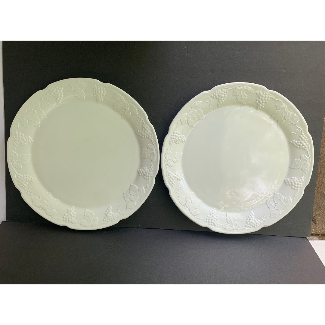 Two 1960s 14 Indiana Milk Glass Serving Platters/Torte Plates Harvest Grape