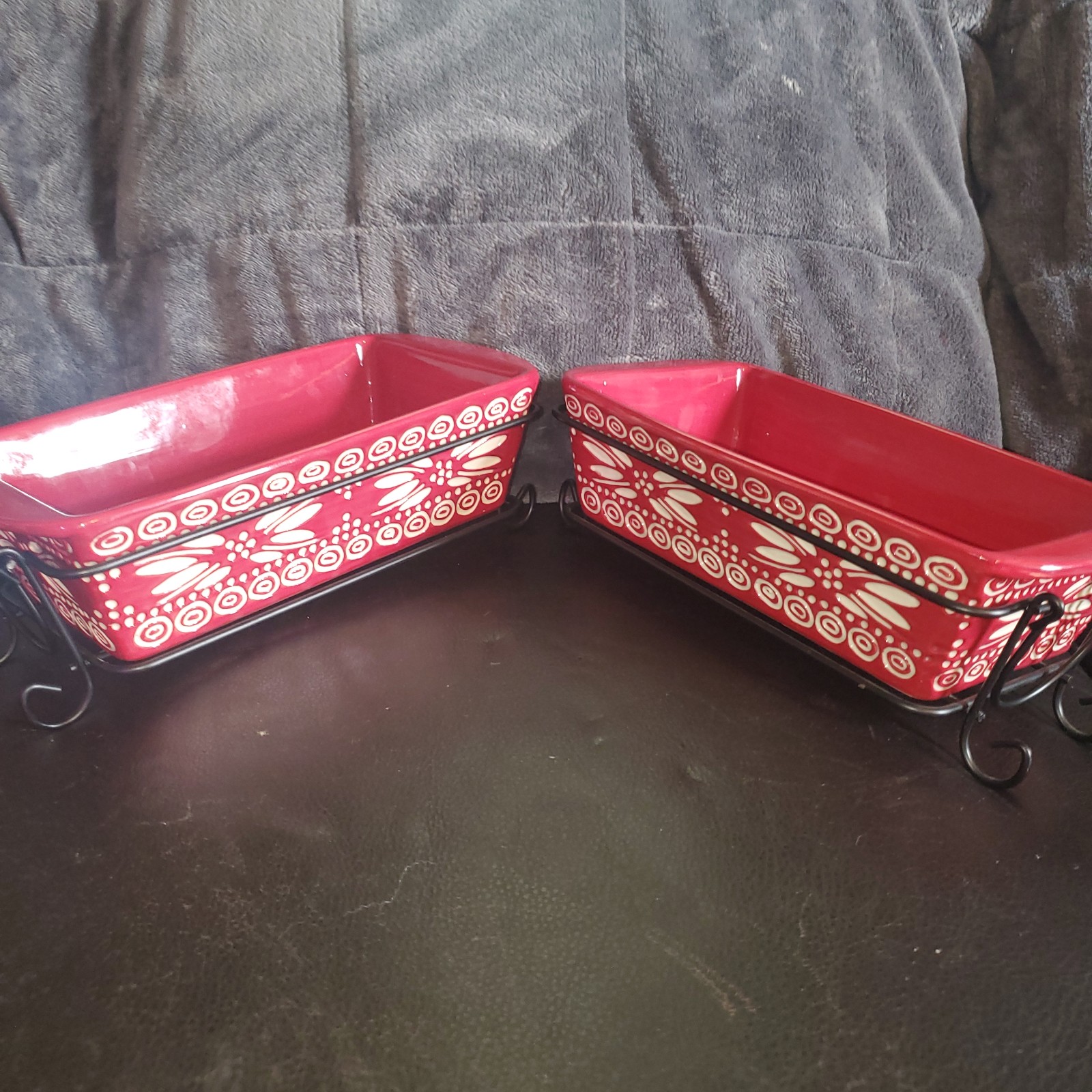 Temptations Carved Old World Cranberry Red Casserole Dish Wire Rack Lot Of 2