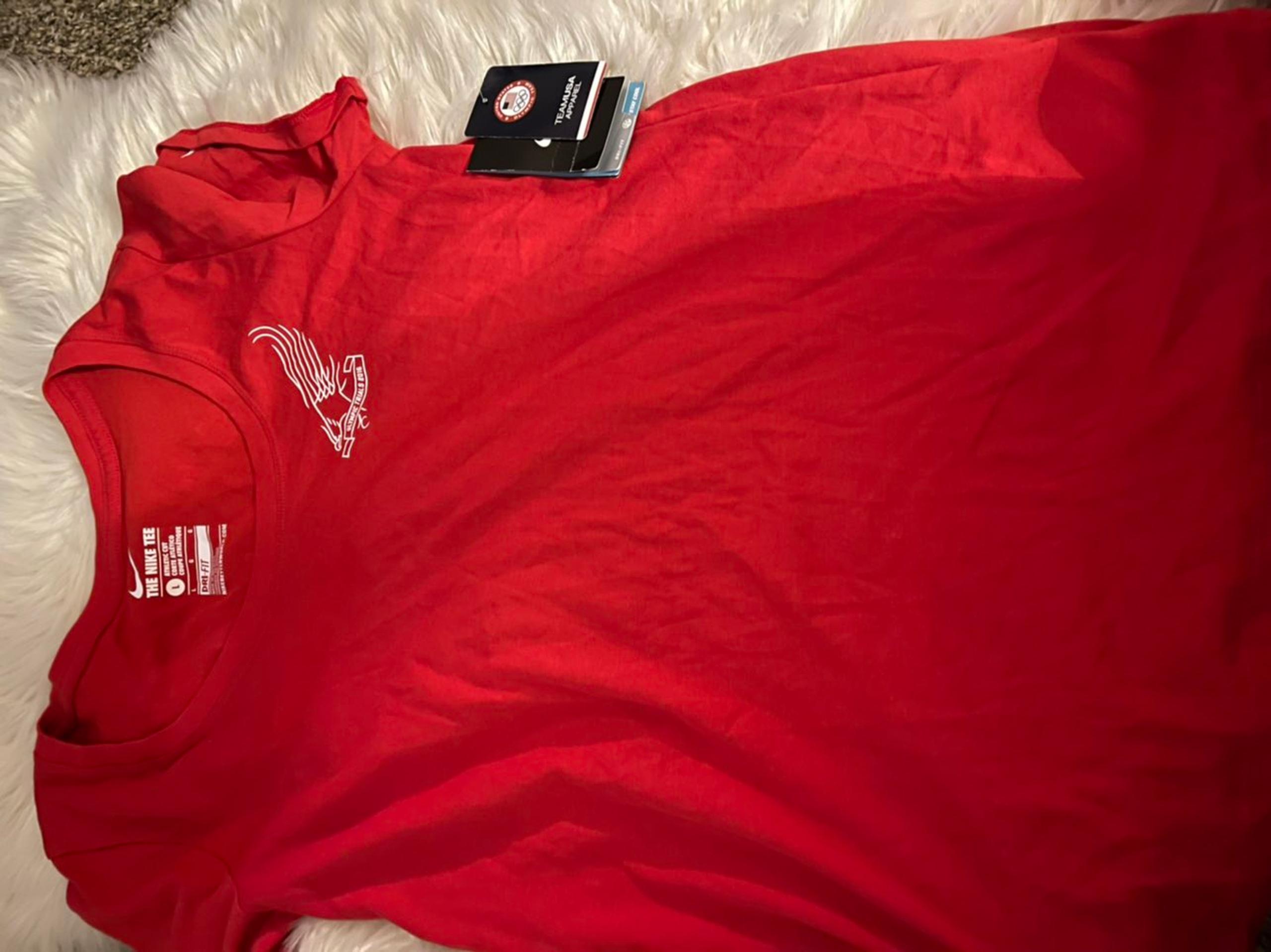 Nike womens new blouse free ship