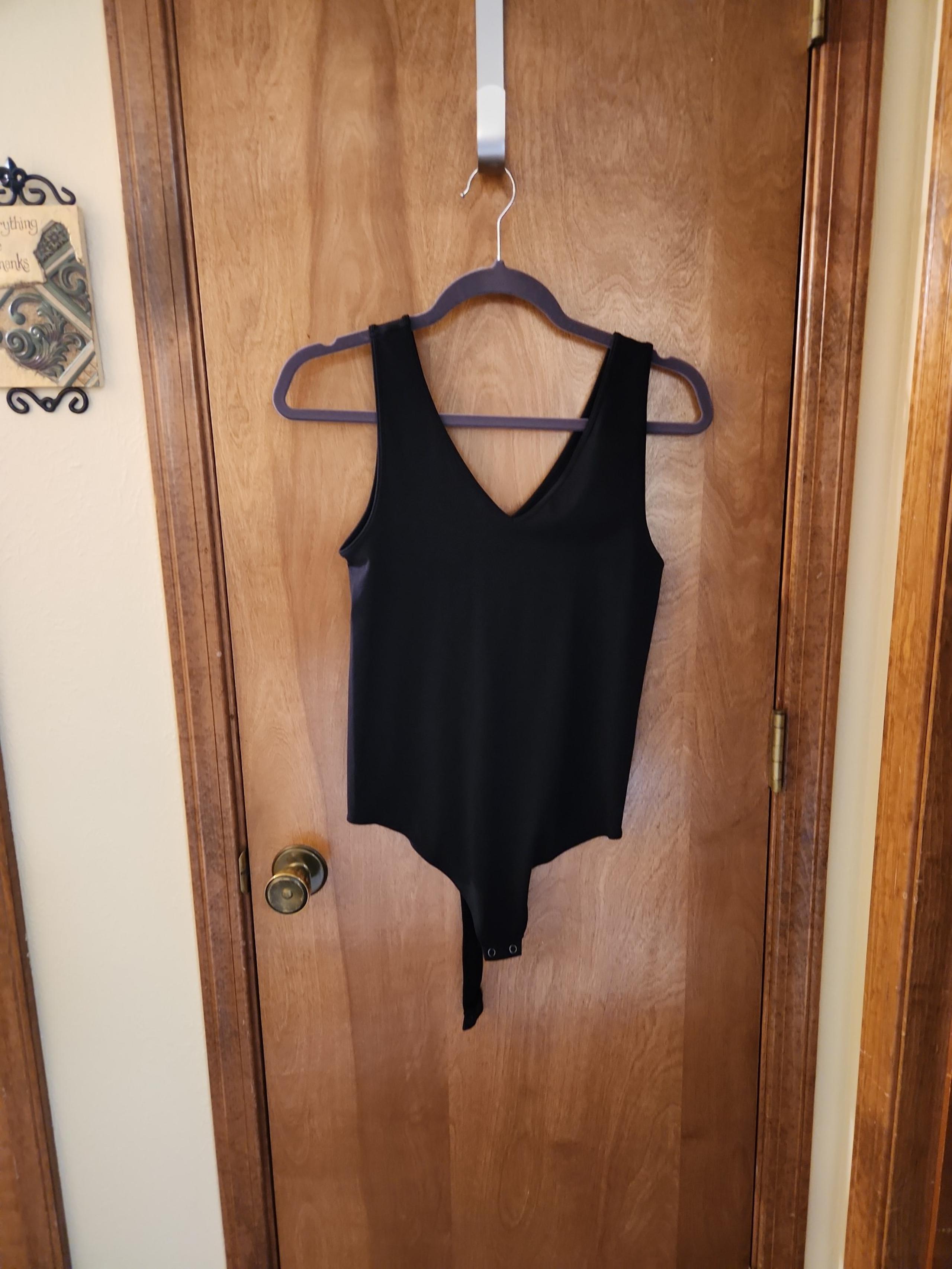 SO black V-neck Bodysuit