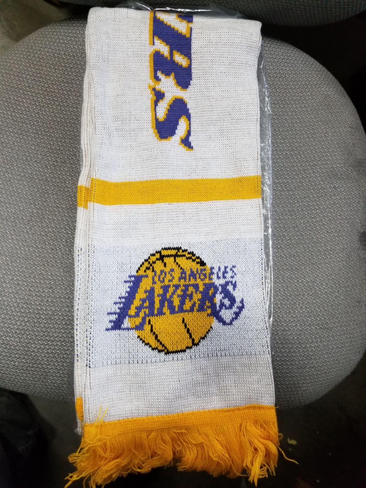 Los Angeles Lakers Scarf Brand New