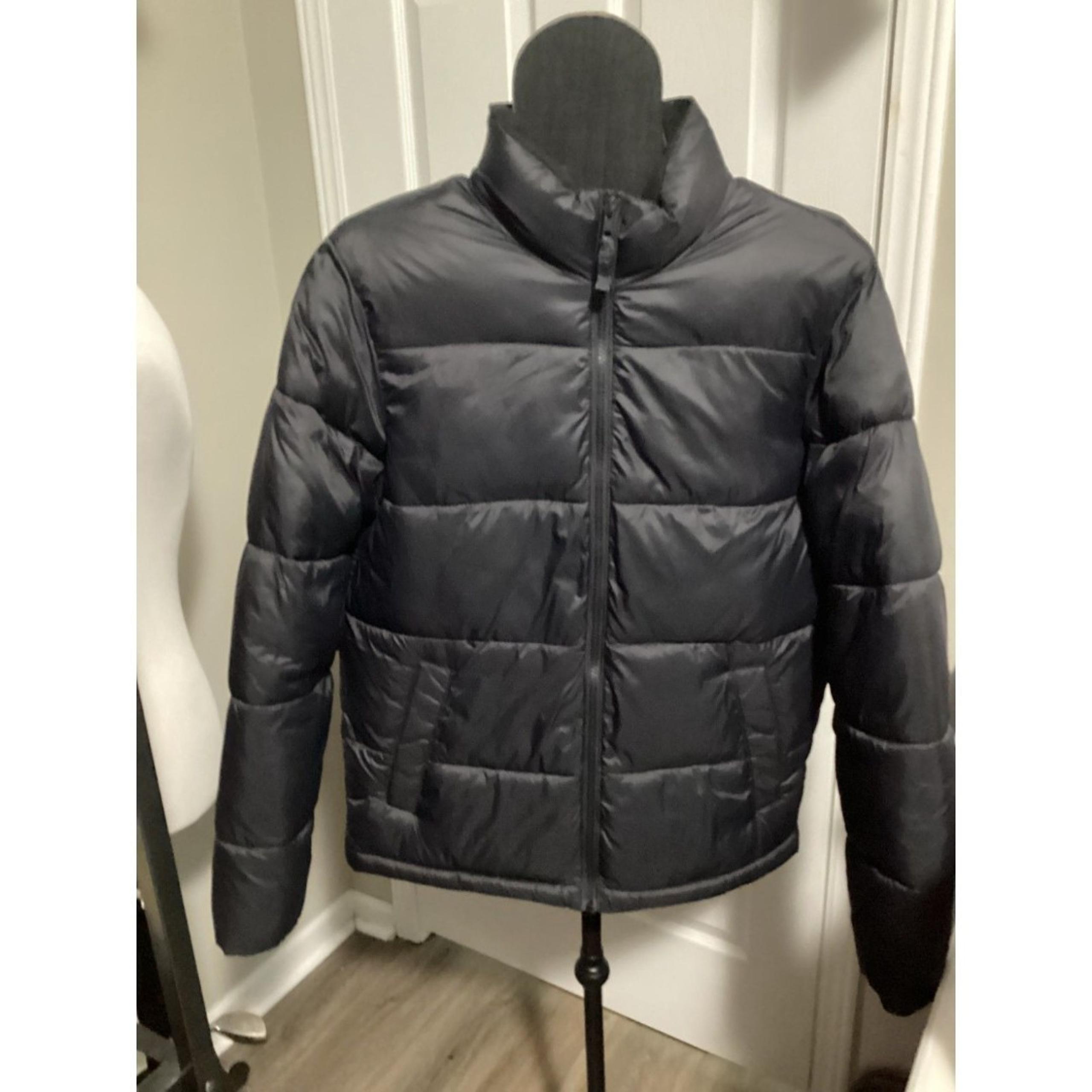 old navy men's puffer jacket SMALL